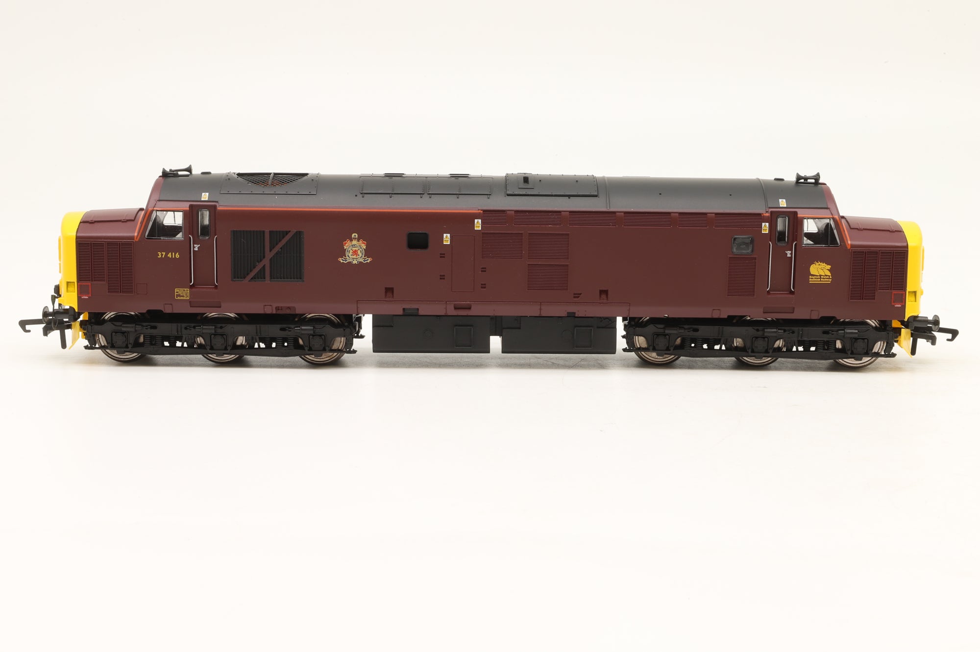ViTrains OO 2018 Class 37 37416 in EWS/Royal Scotsman Maroon