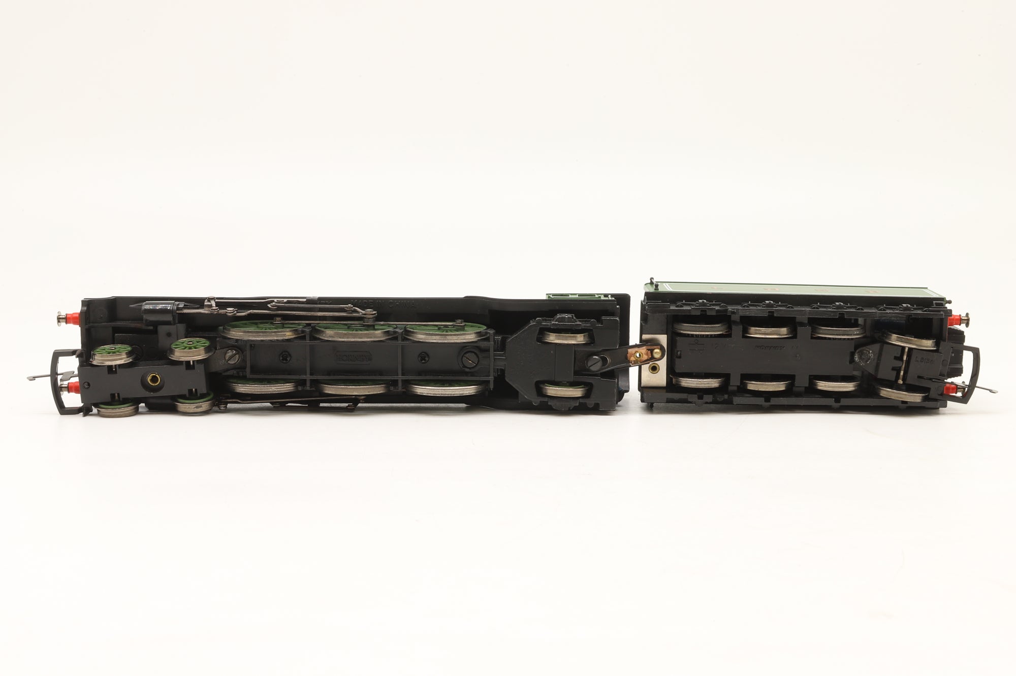 WORKSHOP Hornby Railroad OO Class A3 '4472' 'Flying Scotsman' LNER Green DCC Fitted Non Runner