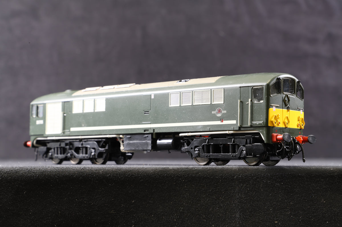 Heljan OO 2801 Class 28 &#39;D5705&#39; BR Green W/ SYP, DCC Fitted