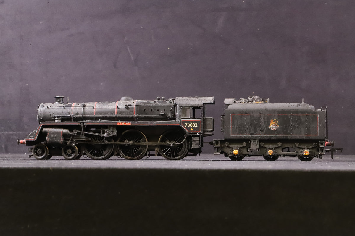 WORKSHOP Bachmann OO 32-502 Standard Class 5MT 73082 &#39;Camelot&#39; in BR Black w/ 1B Tender &amp; Early Crests