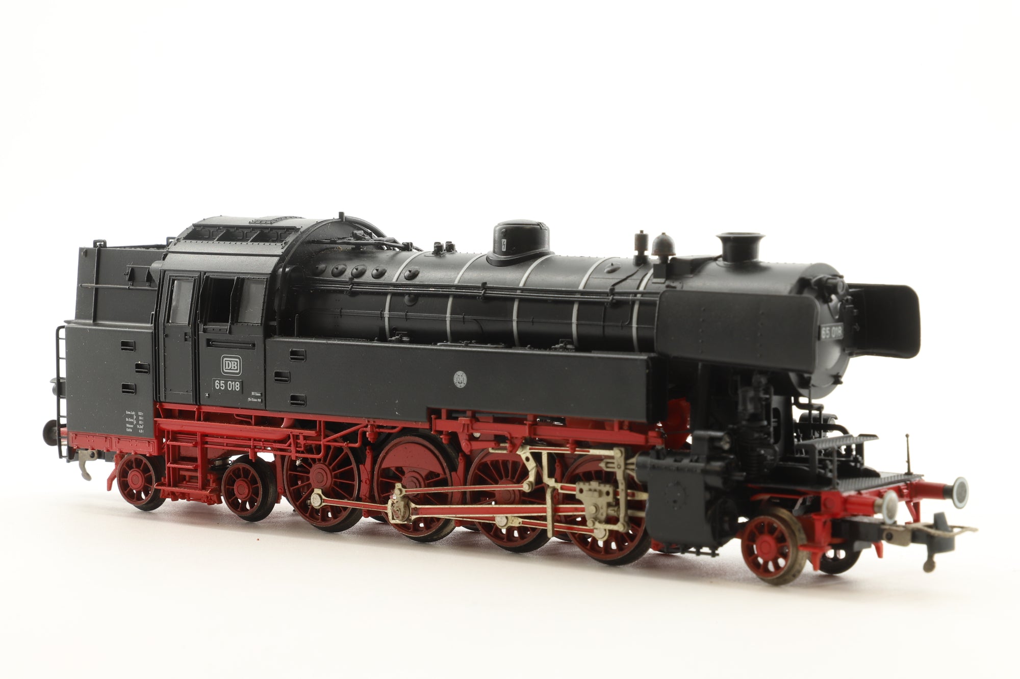 Fleischmann HO 4065 Class BR 65 018 2-8-4T DB