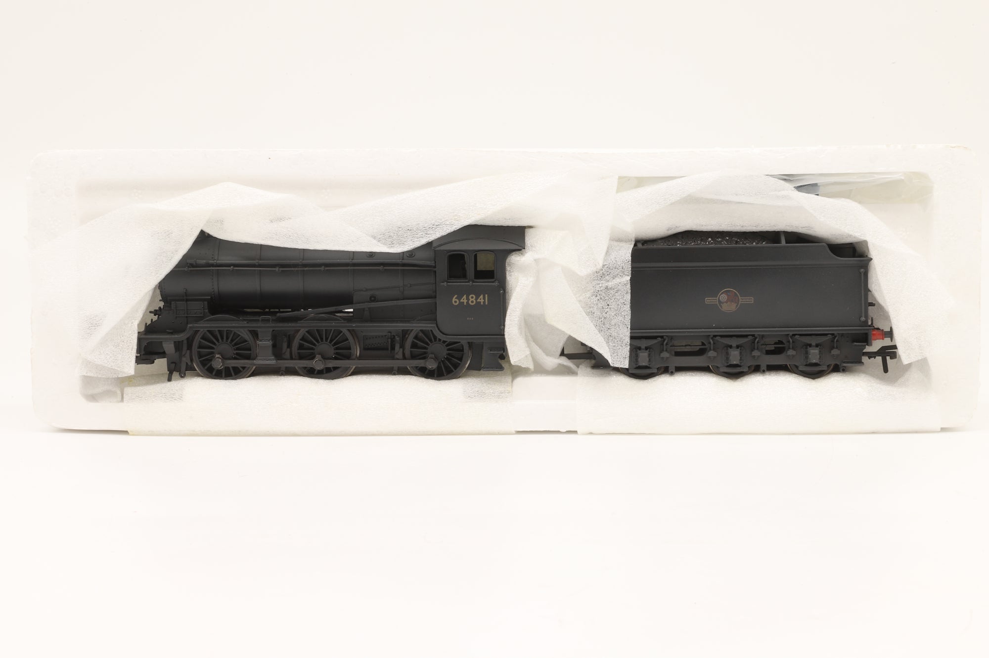 Bachmann OO 31-864 Class J39 '64841' BR Black L/C Stepped Tender Weathered