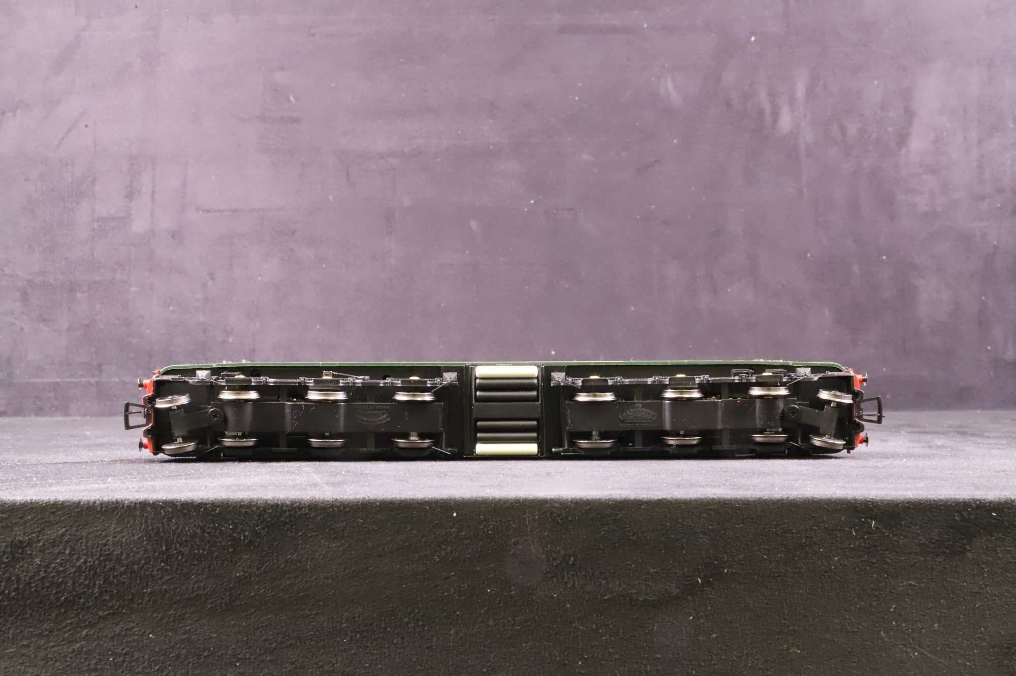 Bachmann OO 32-675 Class 45 Diesel 'D67' 'The Royal Artilleryman' BR Green L/C