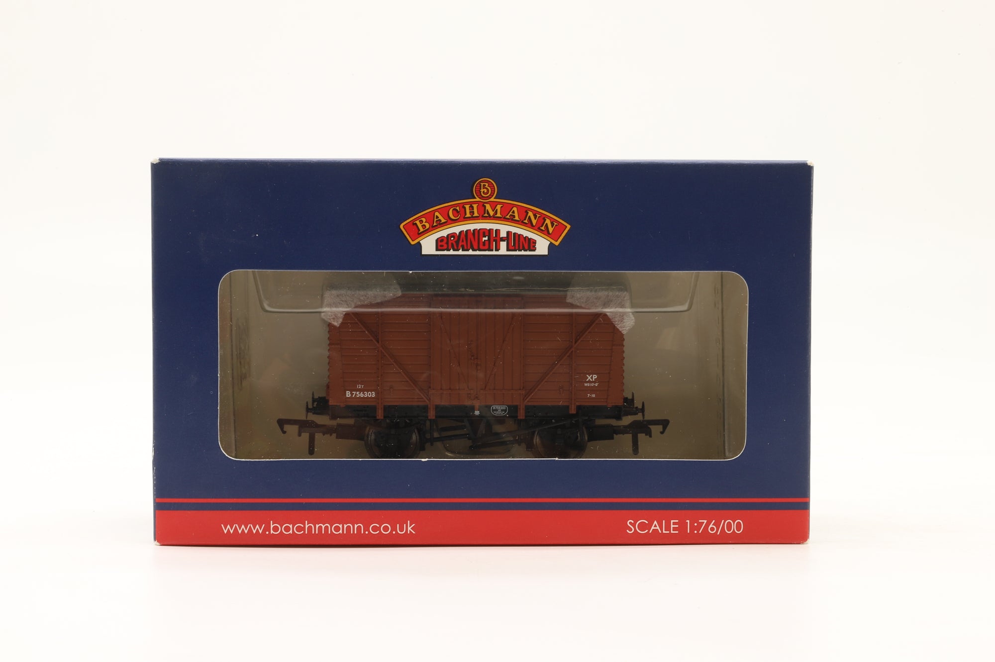 Bachmann OO 38-160B x5 Rake of 5 BR 12T Planked Vent Vans in Bauxite (Early)