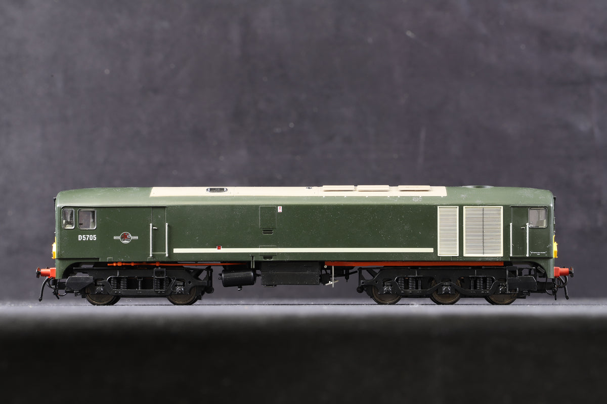 Heljan OO 2801 Class 28 &#39;D5705&#39; BR Green W/ SYP, DCC Fitted