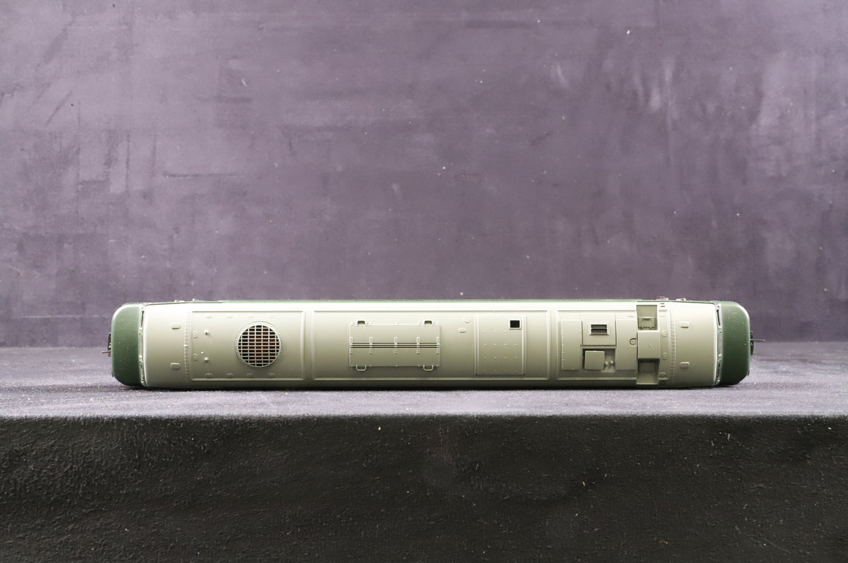 Bachmann OO 32-675 Class 45 Diesel &#39;D67&#39; &#39;The Royal Artilleryman&#39; BR Green L/C