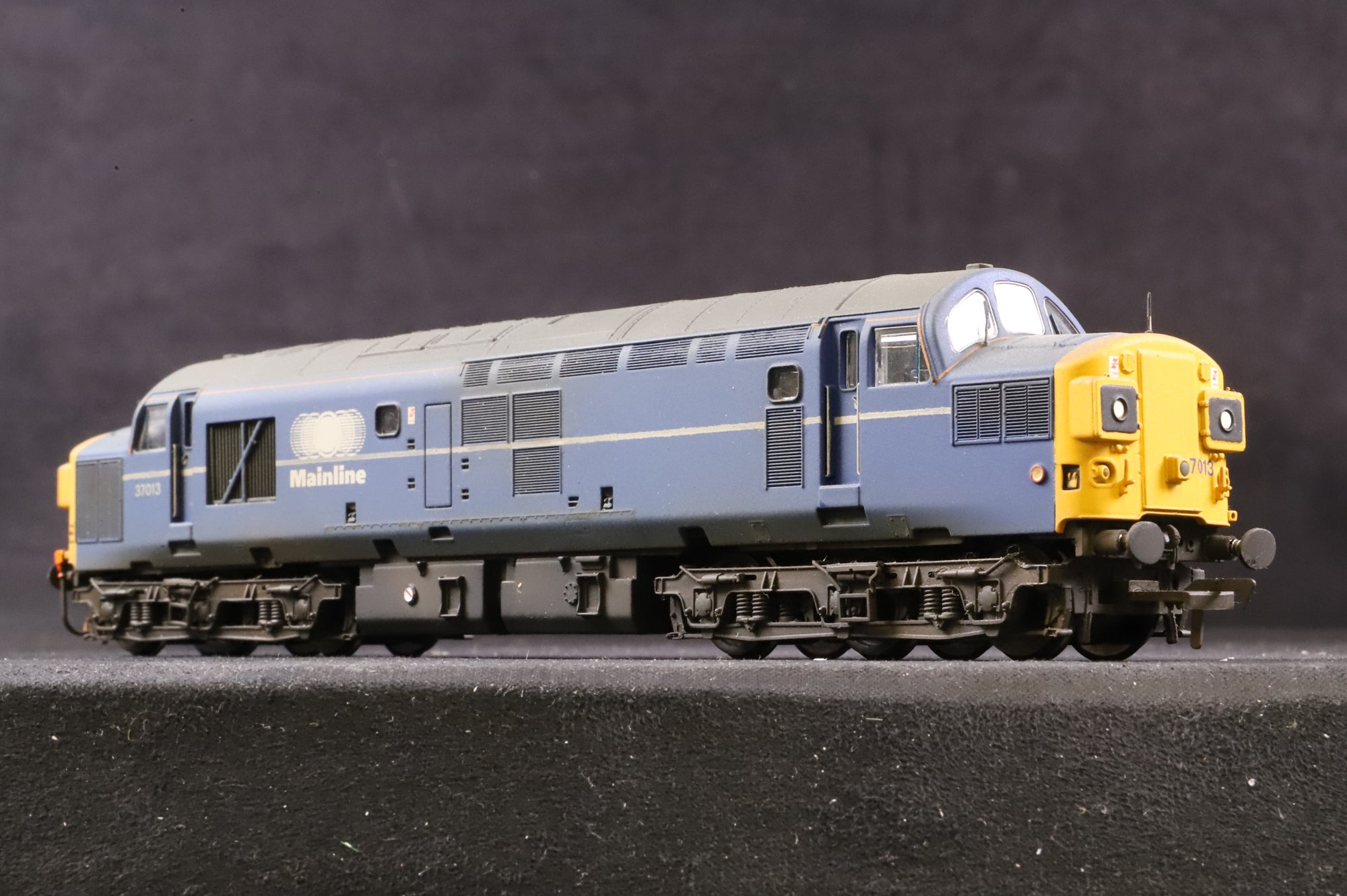 Bachmann OO Class 37 Mainline '37013', DCC Fitted