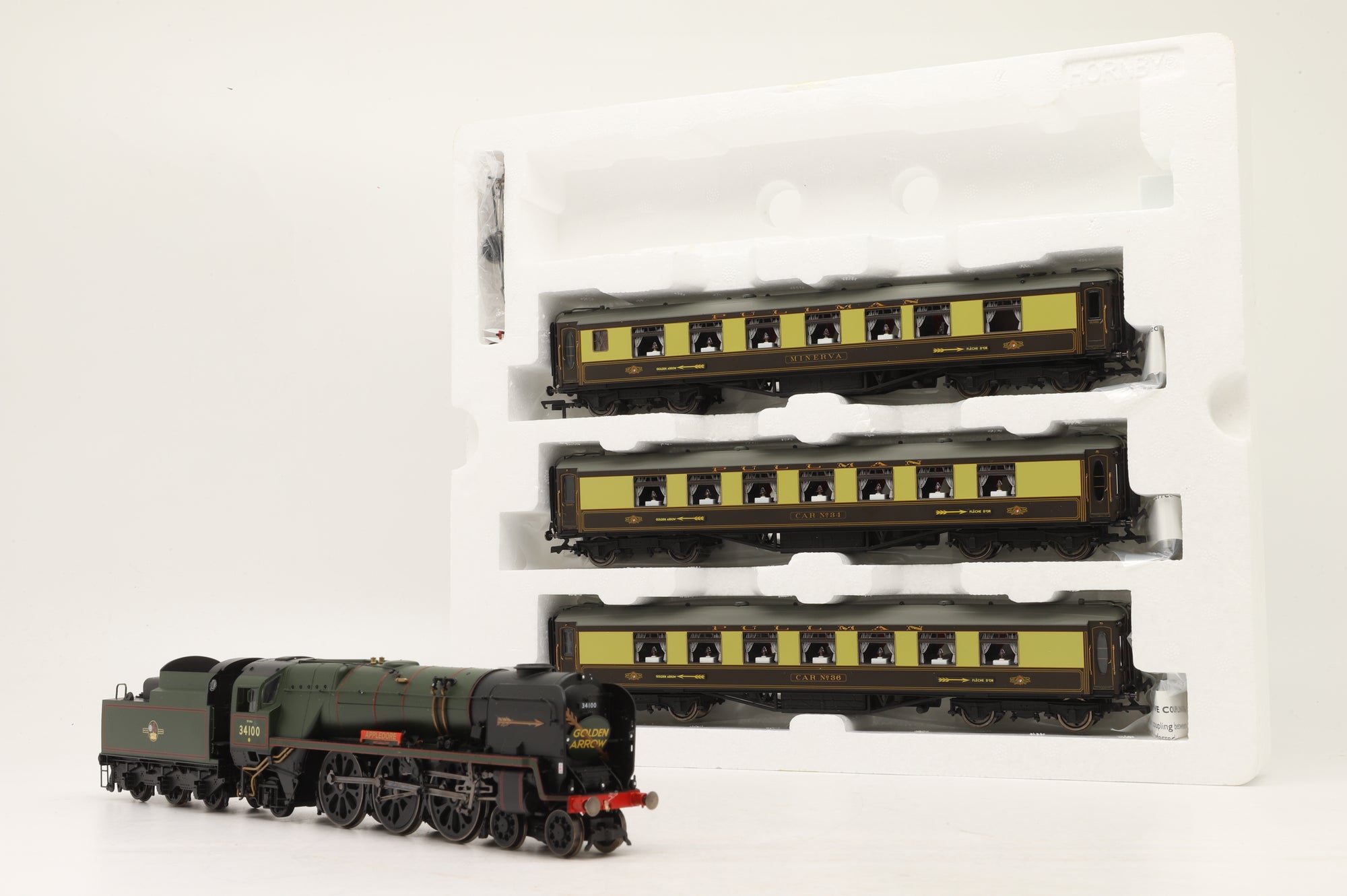 Hornby OO R3400 Golden Arrow Last Steam Run Train Pack Rebuilt West Country '34100' 'Appledore' BR Green & 3 Pullman Coaches