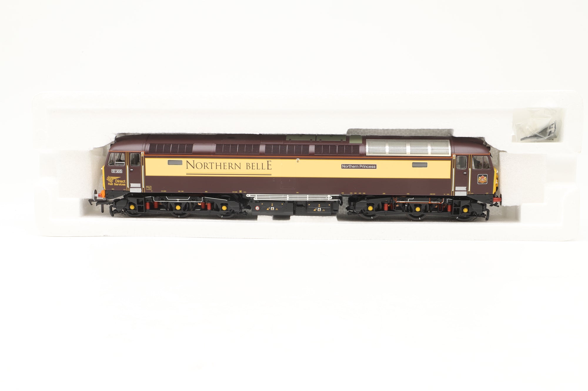 Bachmann OO 32-764 Class 57/3 '57305''Northern Princess' Northern Belle, DCC Fitted