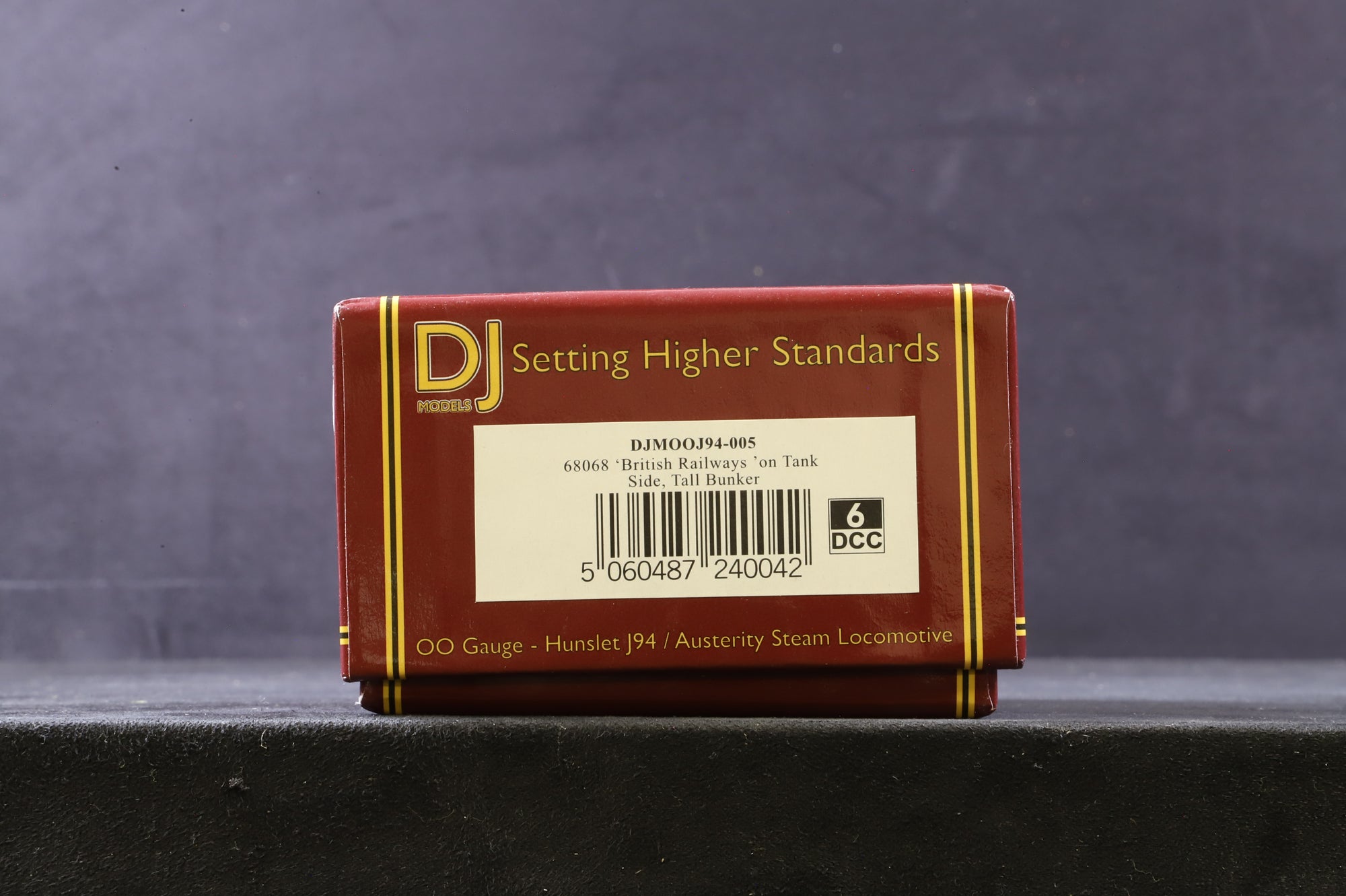 DJ Models OO DJMOOJ94-005 Hunslet J94 68068 in BR Black w/ Tall Bunke & 1948 Gill Sans Lettering