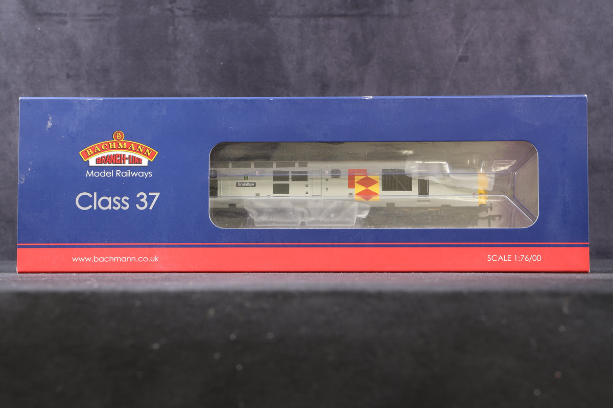 Bachmann OO 32-775Y Class 37/0 &#39;37068&#39; &#39;Grainflow&#39; Railfreight Distribution Excl. Model Rail