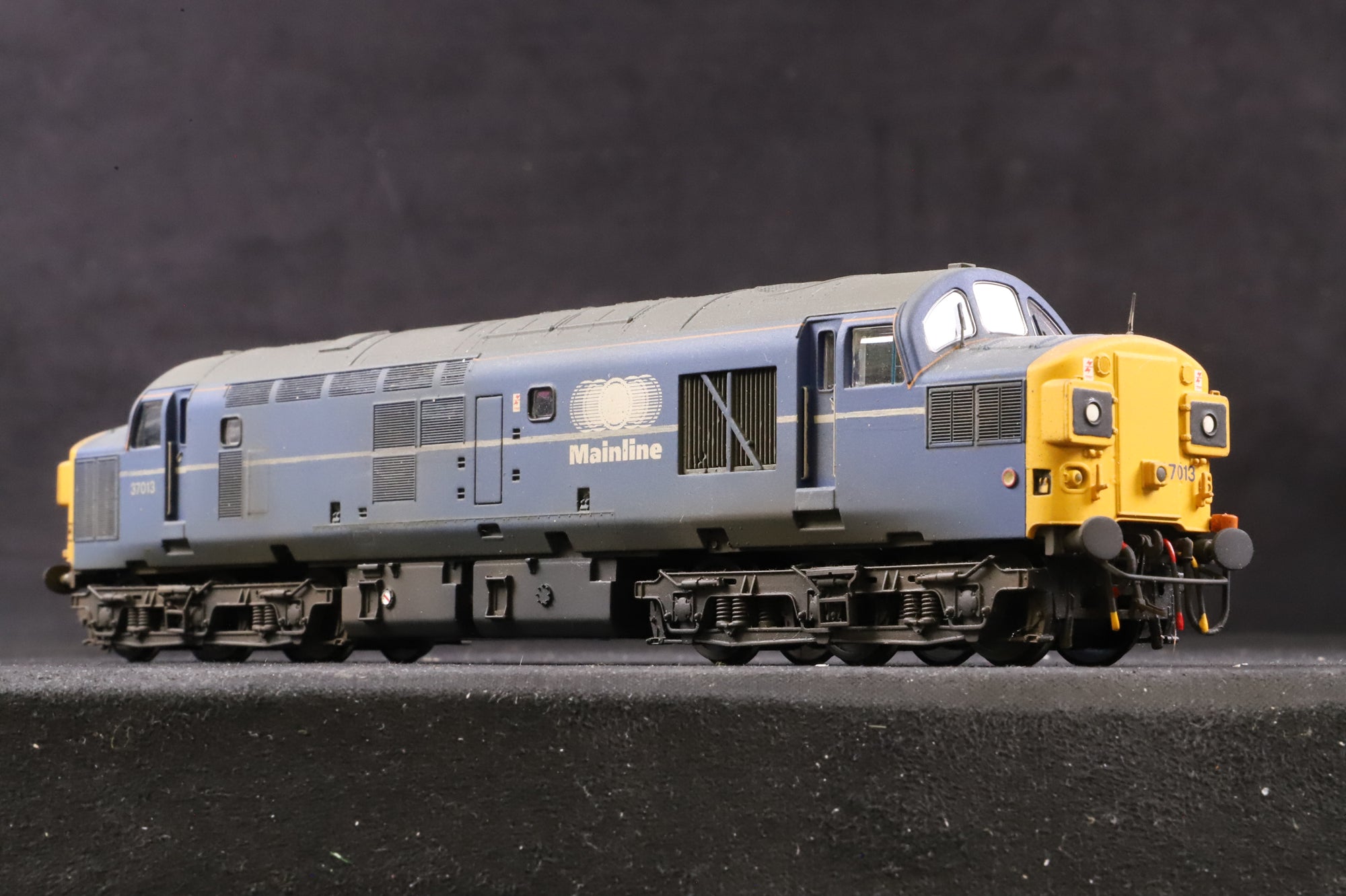Bachmann OO Class 37 Mainline '37013', DCC Fitted