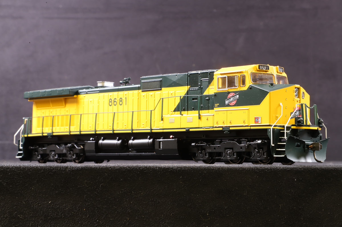 Scale Trains HO SXT10686 GE C44-9W No.8681 in Chicago &amp; North Western Livery - DCC Sound