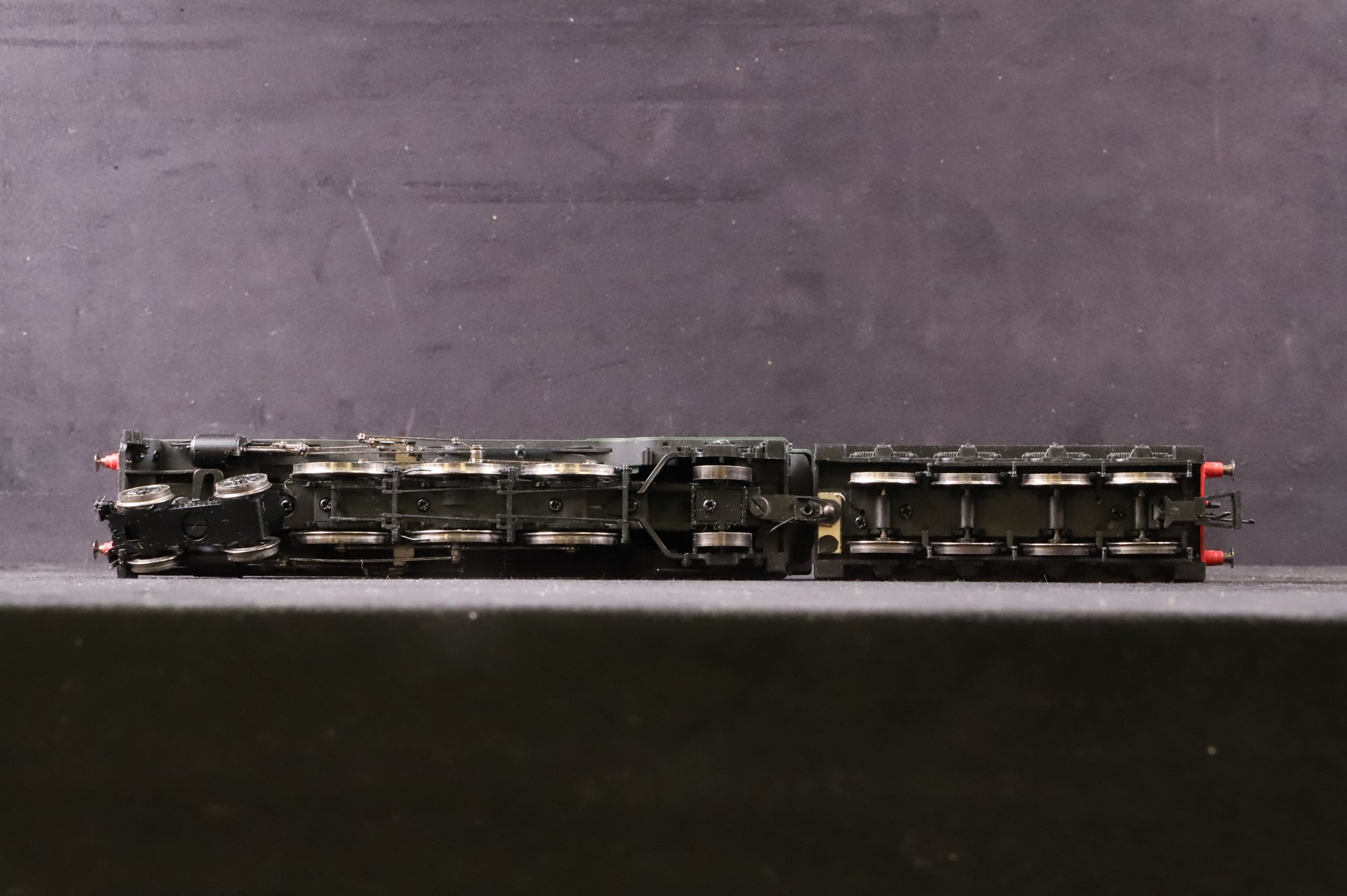 WORKSHOP Hornby OO R2617 Class A3 60067 'Ladas' in Lined BR Green w/ Early Crests - Non Runner