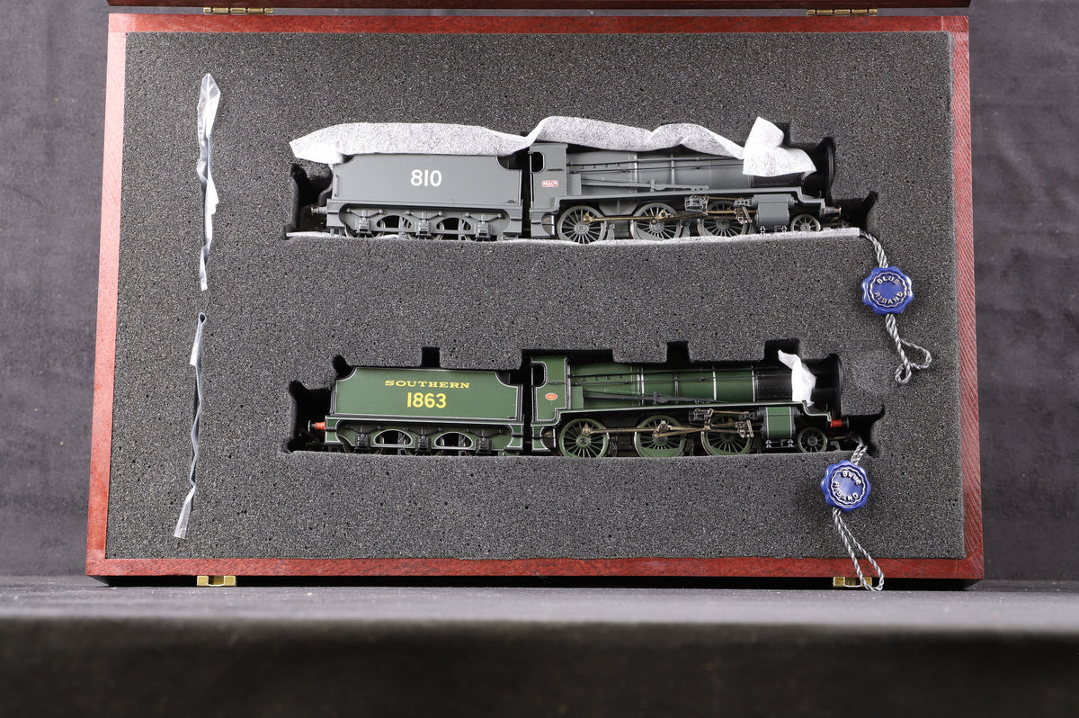 Bachmann 32-150 2 x N Class Locos &#39;1863&#39; SR Livery &amp; &#39;810&#39; South Eastern &amp; Chatham Railway Ltd Ed 154/ 1000