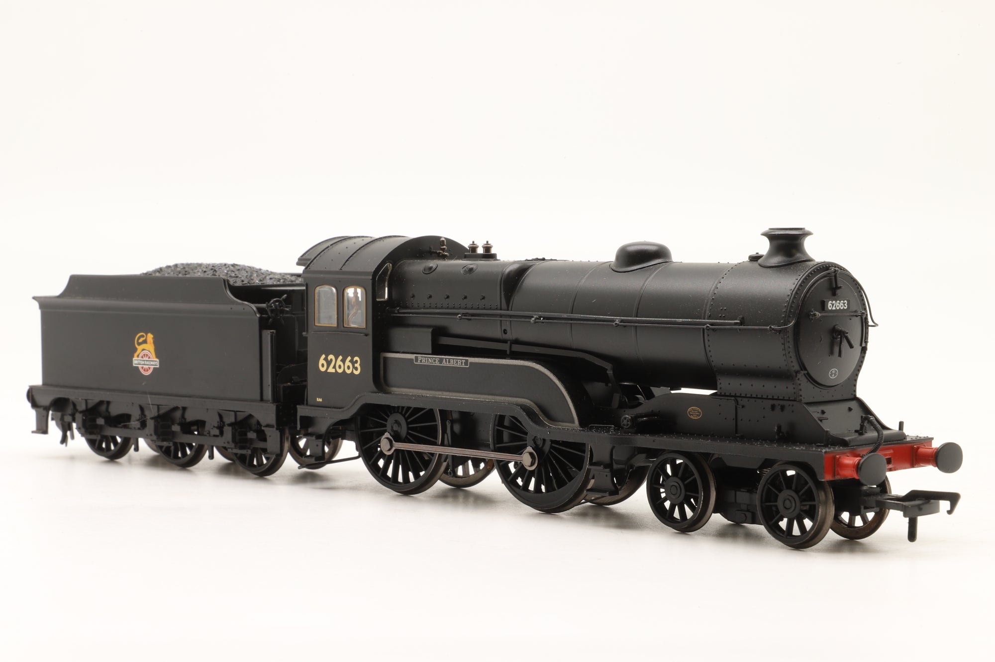 Bachmann OO 31-146 Class D11 '62663' 'Prince Albert' BR Black E/C