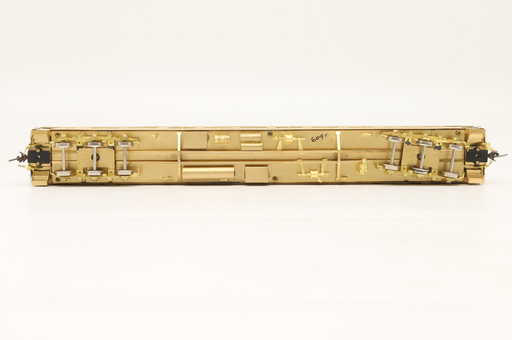 Cascade Models HO Brass 2450 Northern Pacific 609 Series Coach – Unpainted