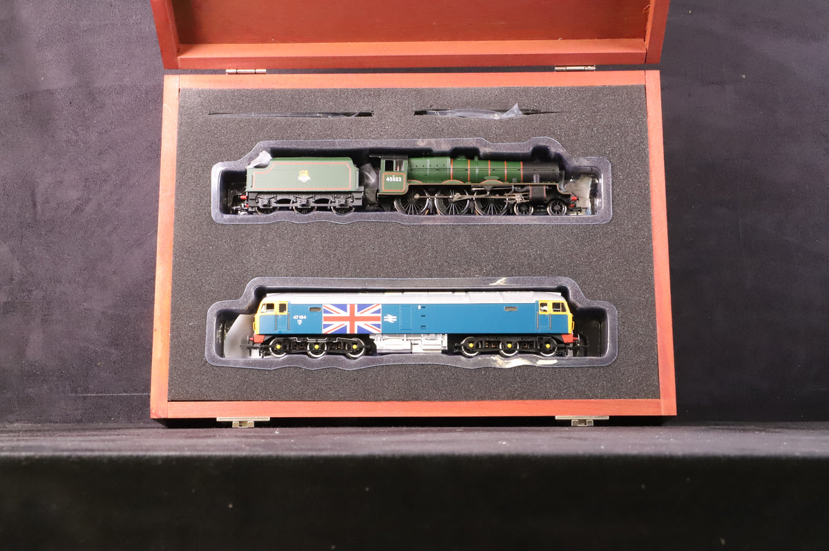 Bachmann OO 25-2014 Silver Jubilee Train Pack