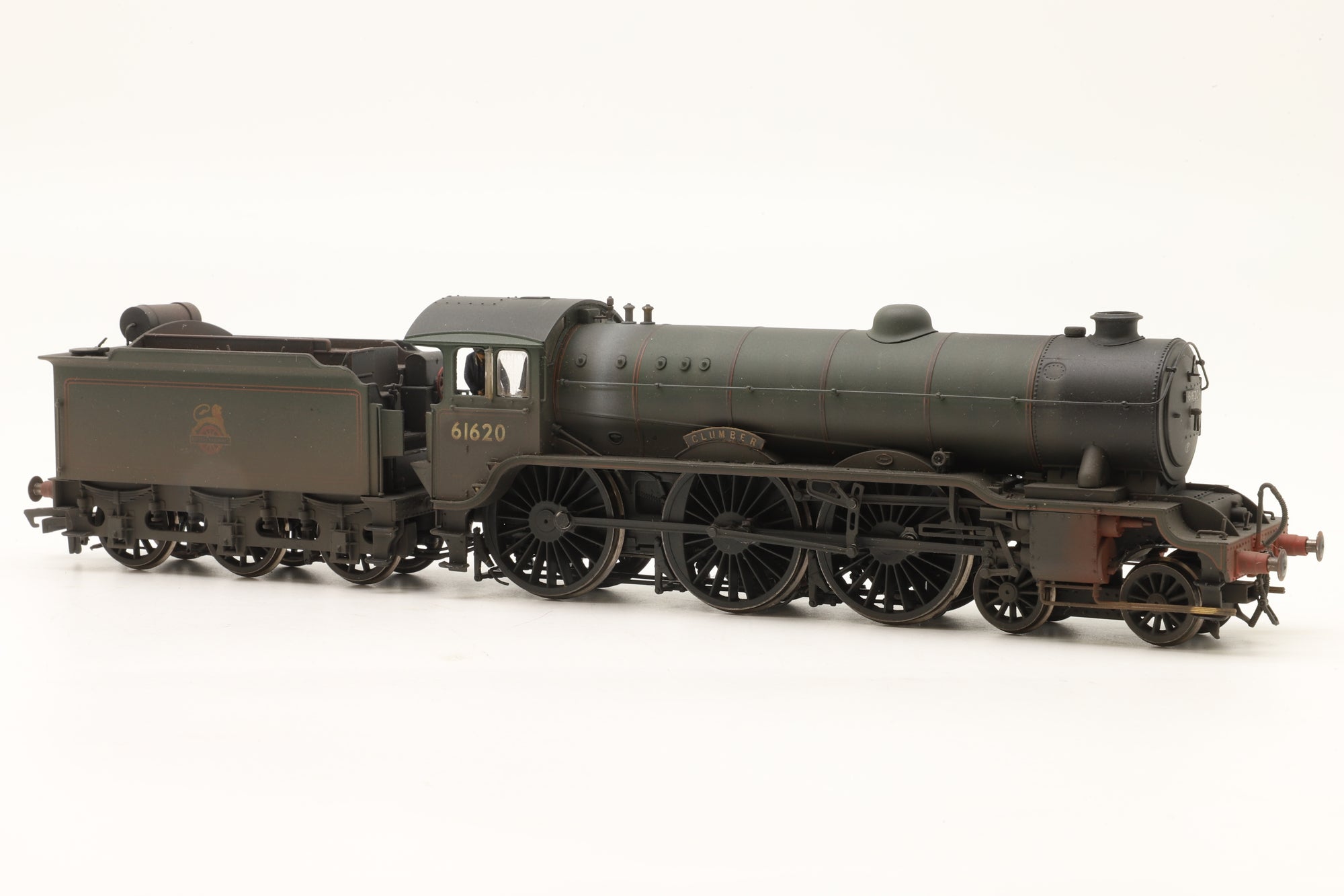 Hornby OO R3318 Class B17/6 '61620' 'Clumber' BR Lined Green E/C Weathered, Renamed & DCC Sound