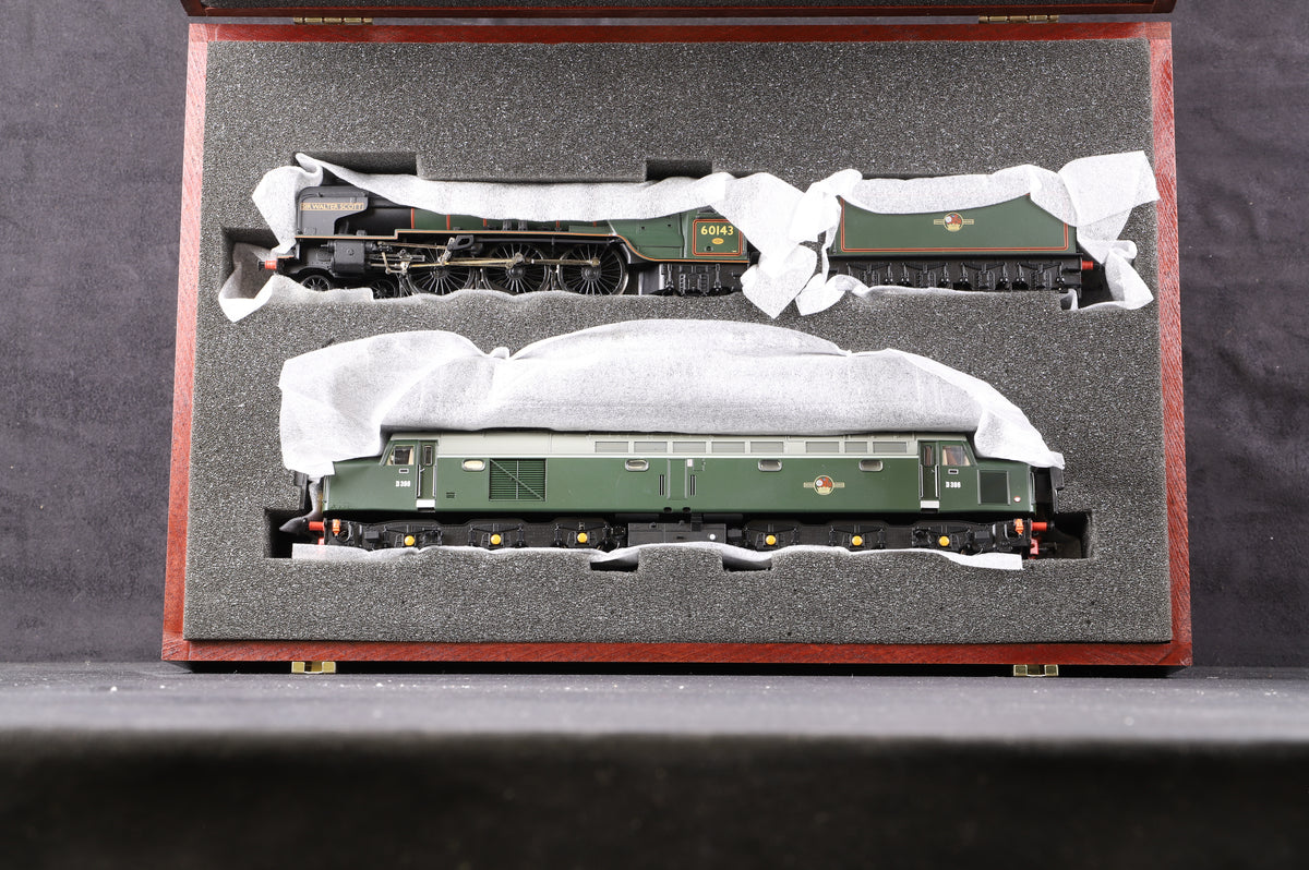 Bachmann 30-090 15th Anniversary Set Class A1 4-6-2 60143 &#39;Sir Walter Scott&#39; BR Green &amp; Class 40&#39; D396&#39; BR Green Ltd Ed 964/ 1000