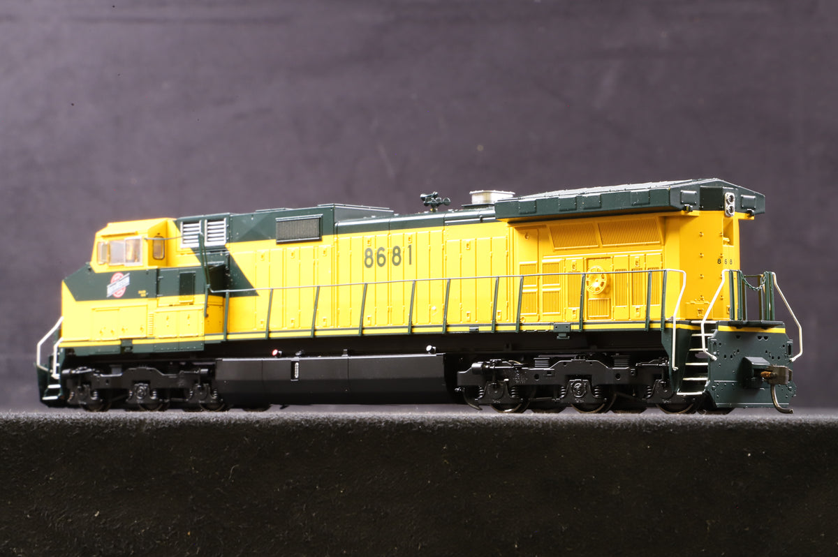 Scale Trains HO SXT10686 GE C44-9W No.8681 in Chicago &amp; North Western Livery - DCC Sound