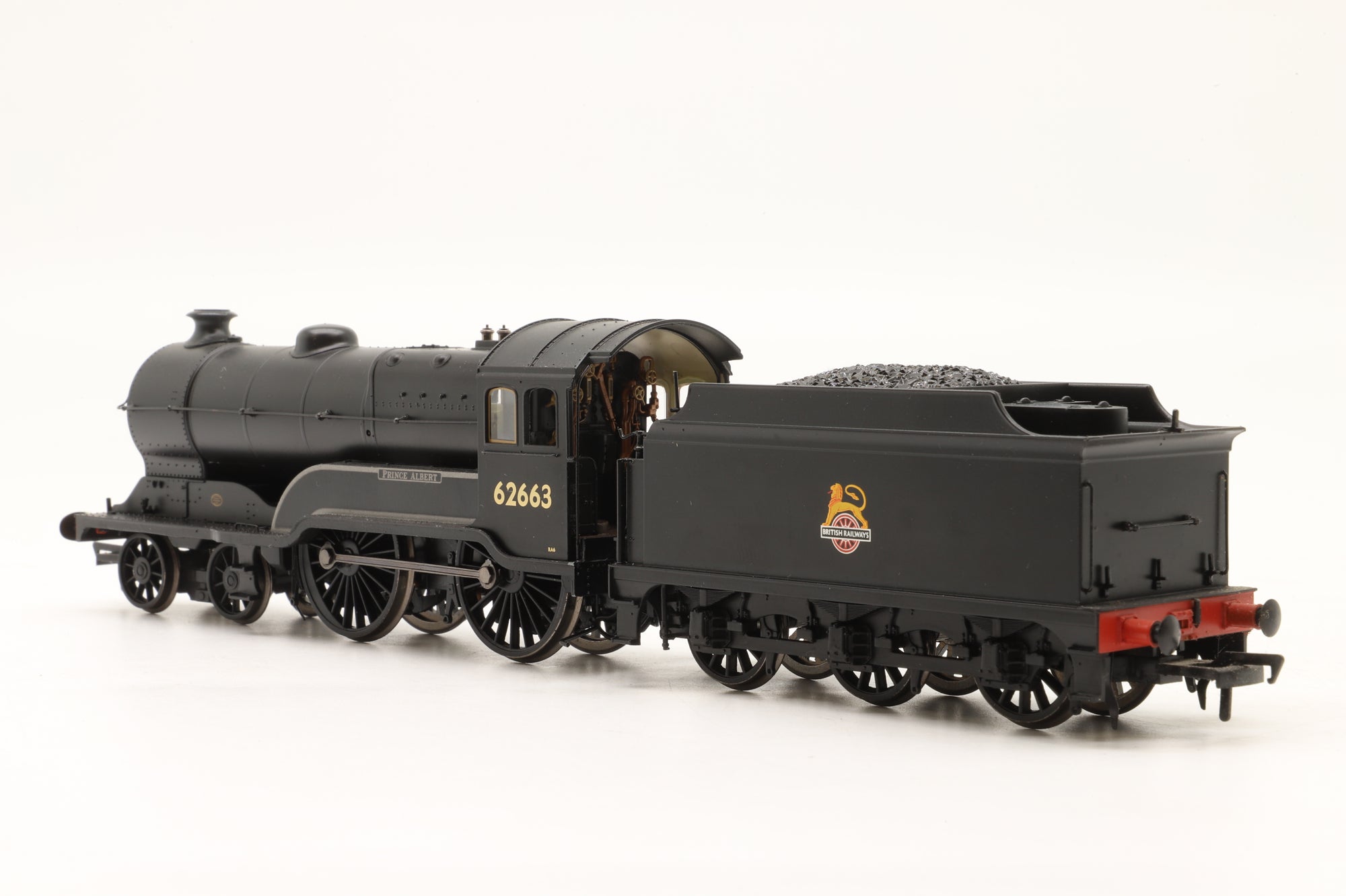 Bachmann OO 31-146 Class D11 '62663' 'Prince Albert' BR Black E/C