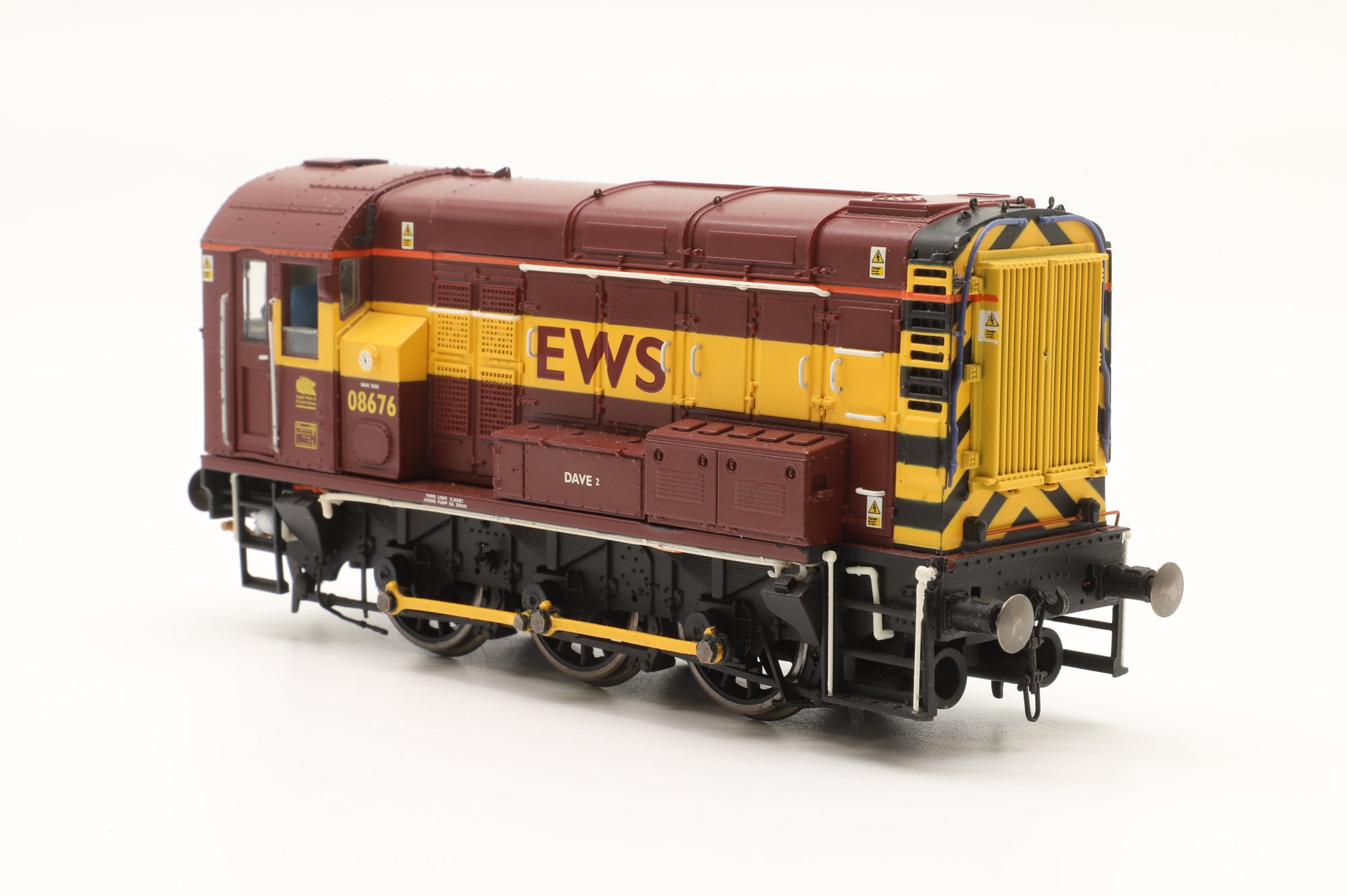 Hornby OO Class 08 '08676' EWS DCC Sound