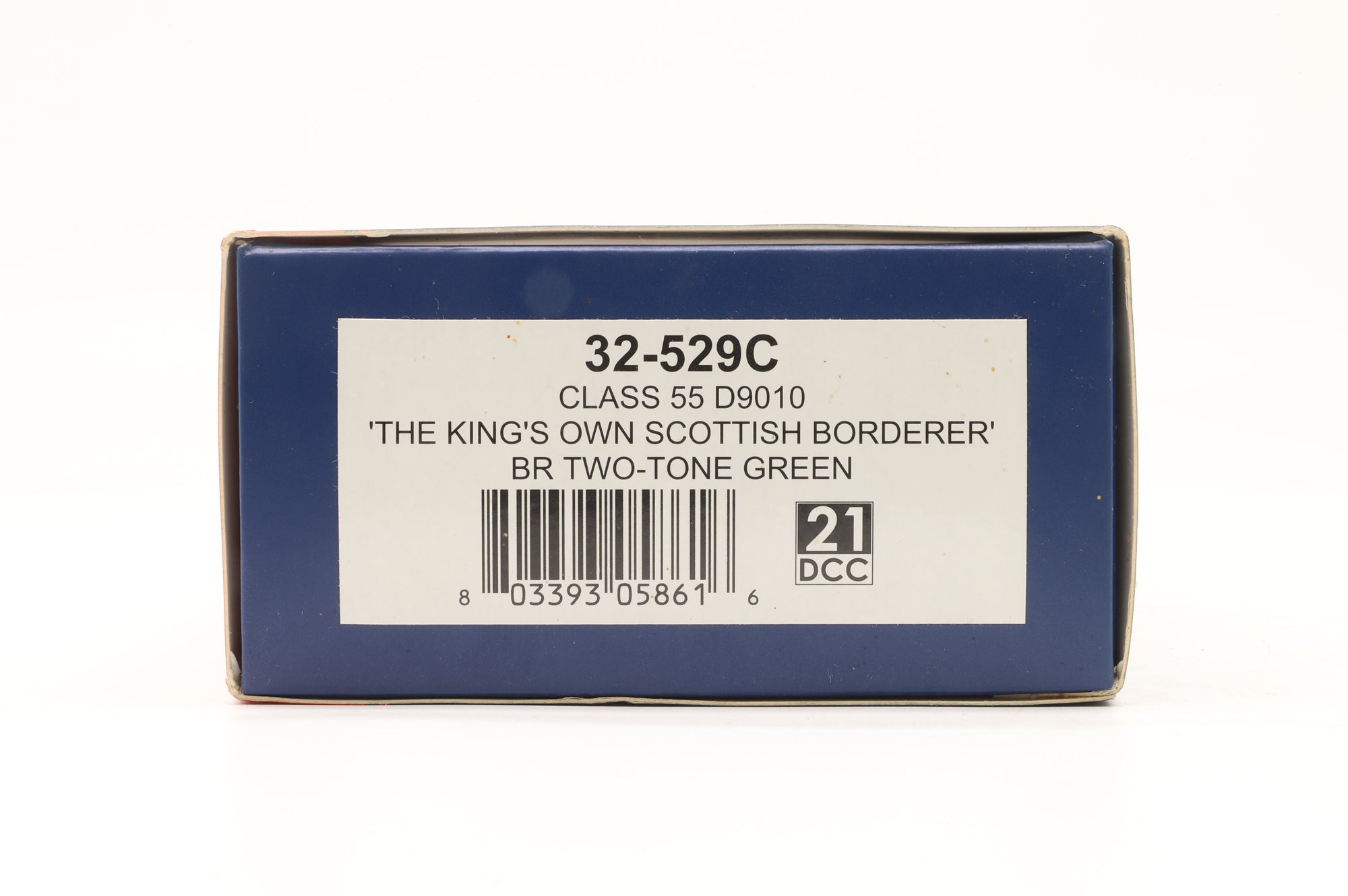 Bachmann OO 32-529C Class 55 Deltic D9010 'The King's Own Scottish Borderer' in BR Two-Tone Green