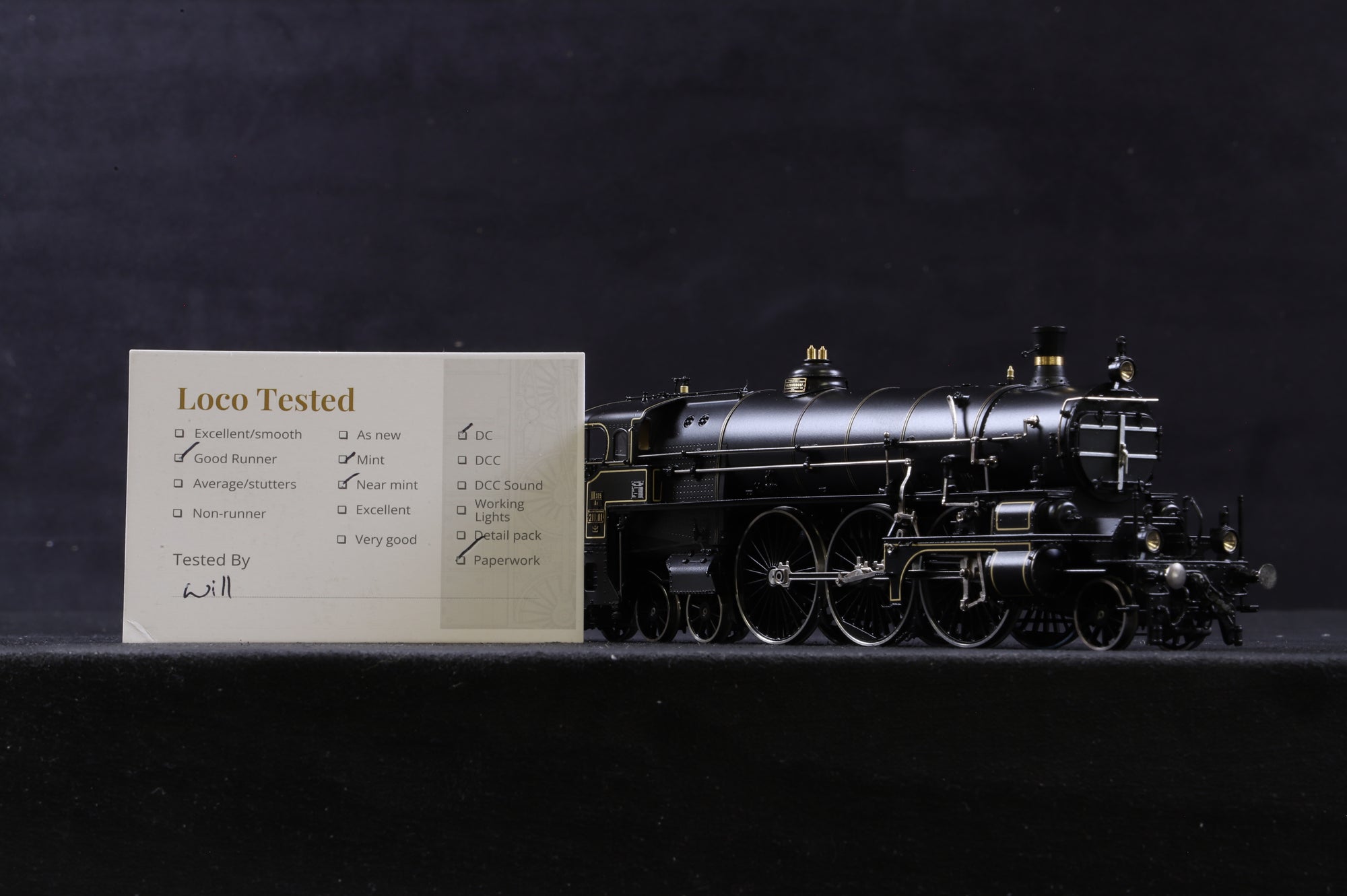 Micro-Metakit HO Brass 07810H Royal Austrian Class 210 black Livery with Gold Boiler Bands Ltd Ed. 42/70