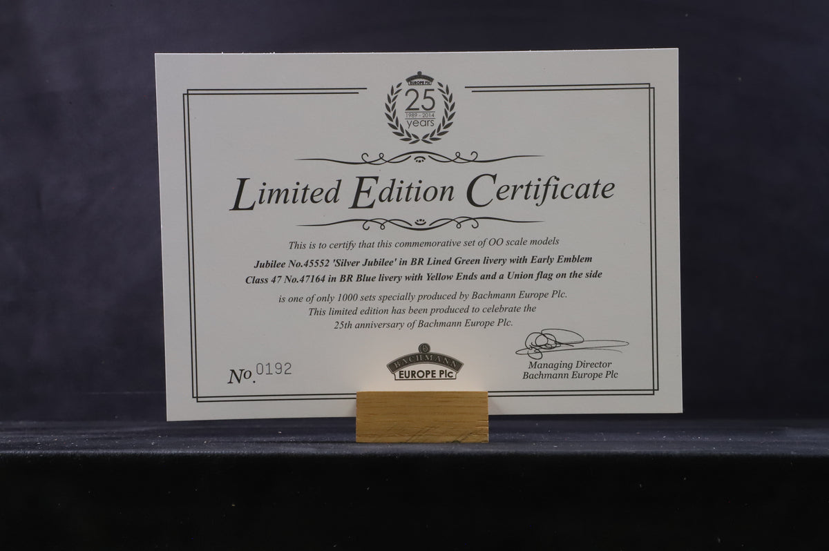 Bachmann OO 25-2014 Silver Jubilee Train Pack