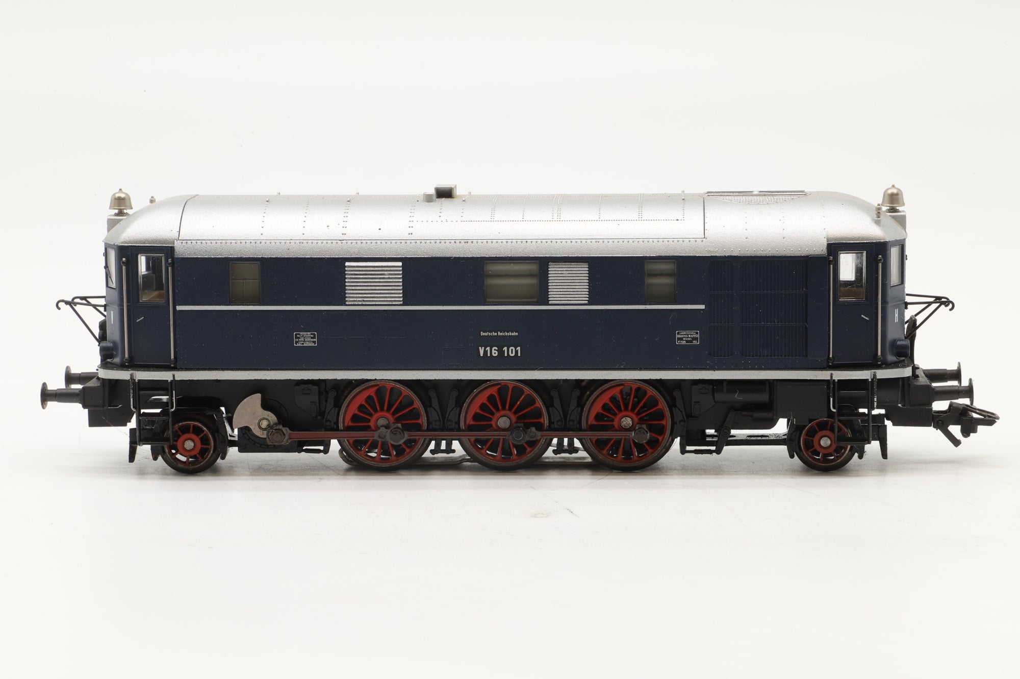 Marklin HO V140 Diesel Locomotive 3 Rail Digital