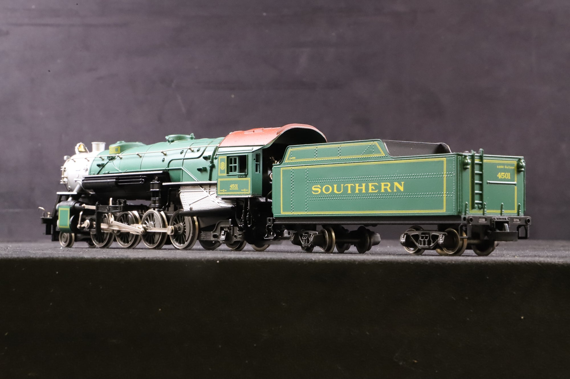 Rivarossi HO 1230 Heavy Mikado in Southern Railway Livery