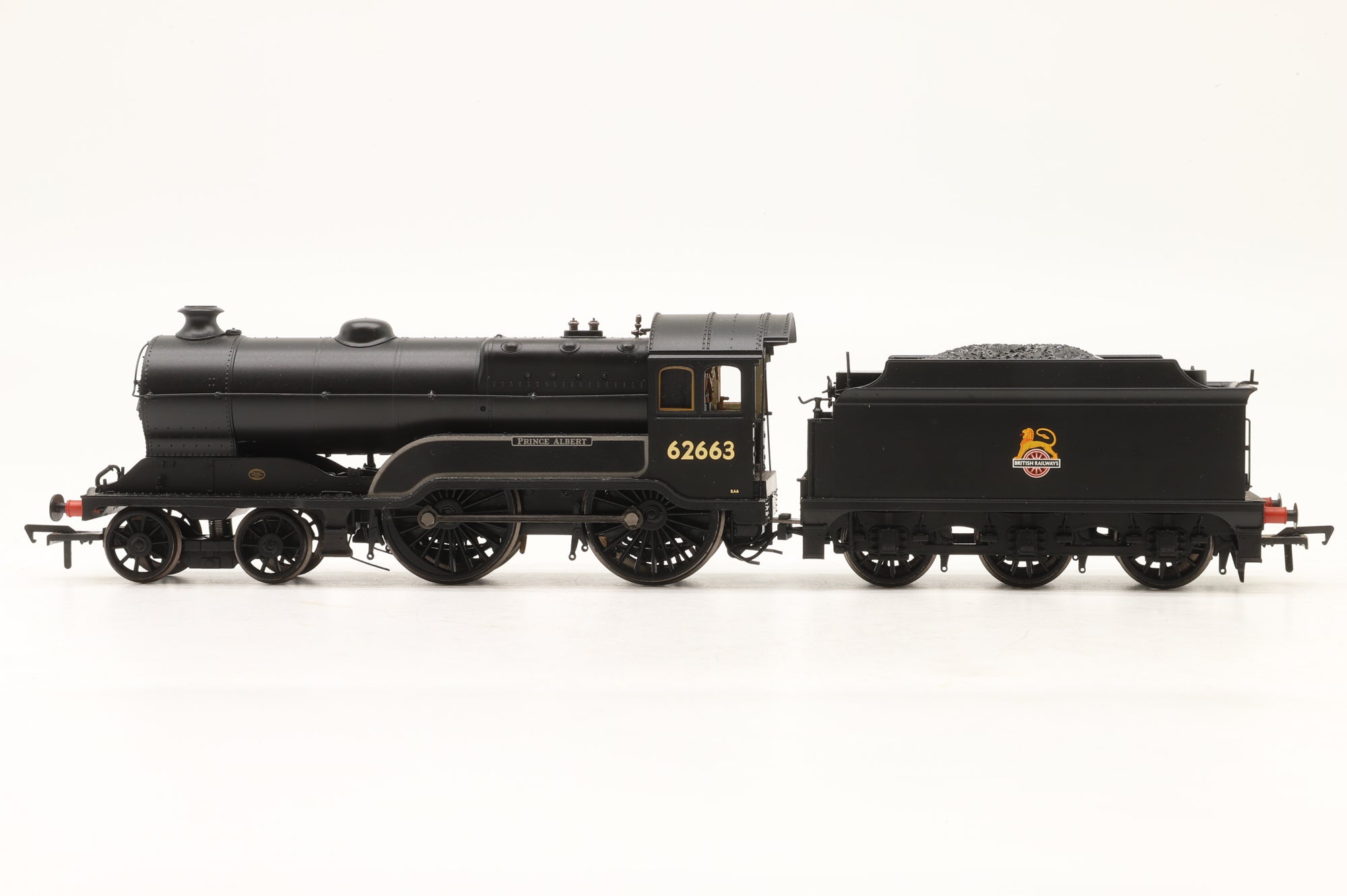 Bachmann OO 31-146 Class D11 '62663' 'Prince Albert' BR Black E/C