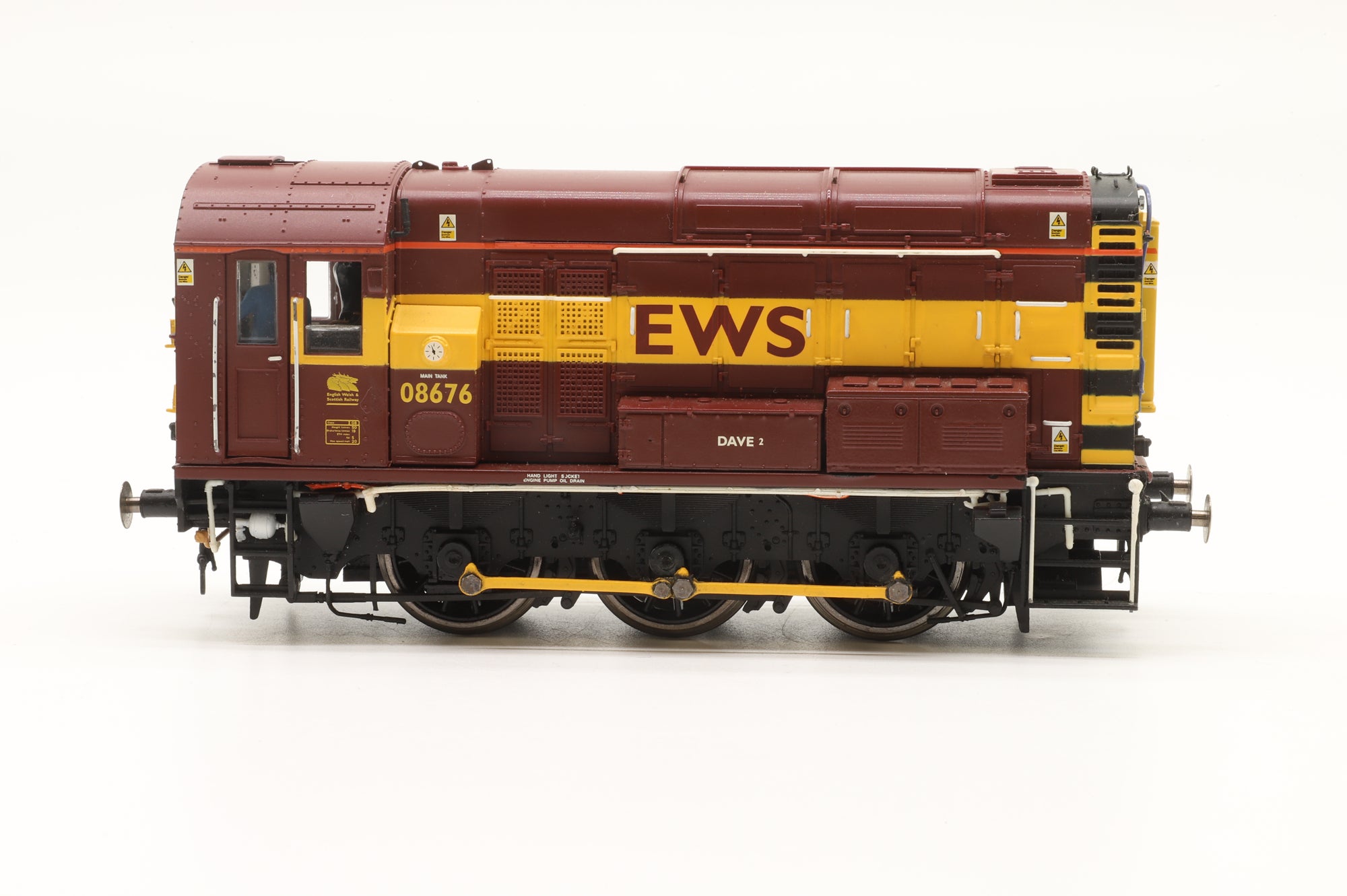 Hornby OO Class 08 '08676' EWS DCC Sound