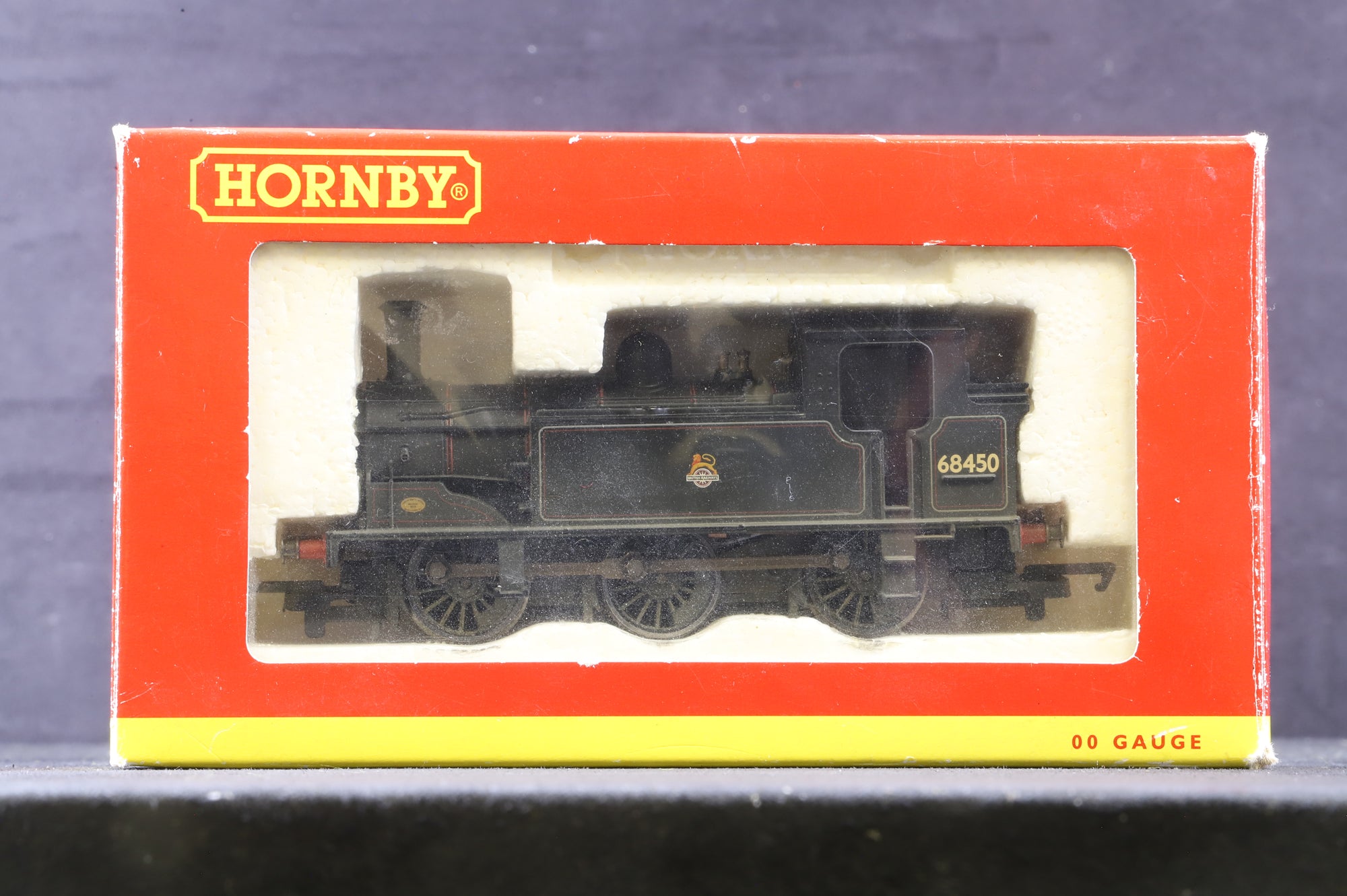 Hornby OO R2324 Class J83 68450 in Lined BR Black w/ Early Crests - Weathered