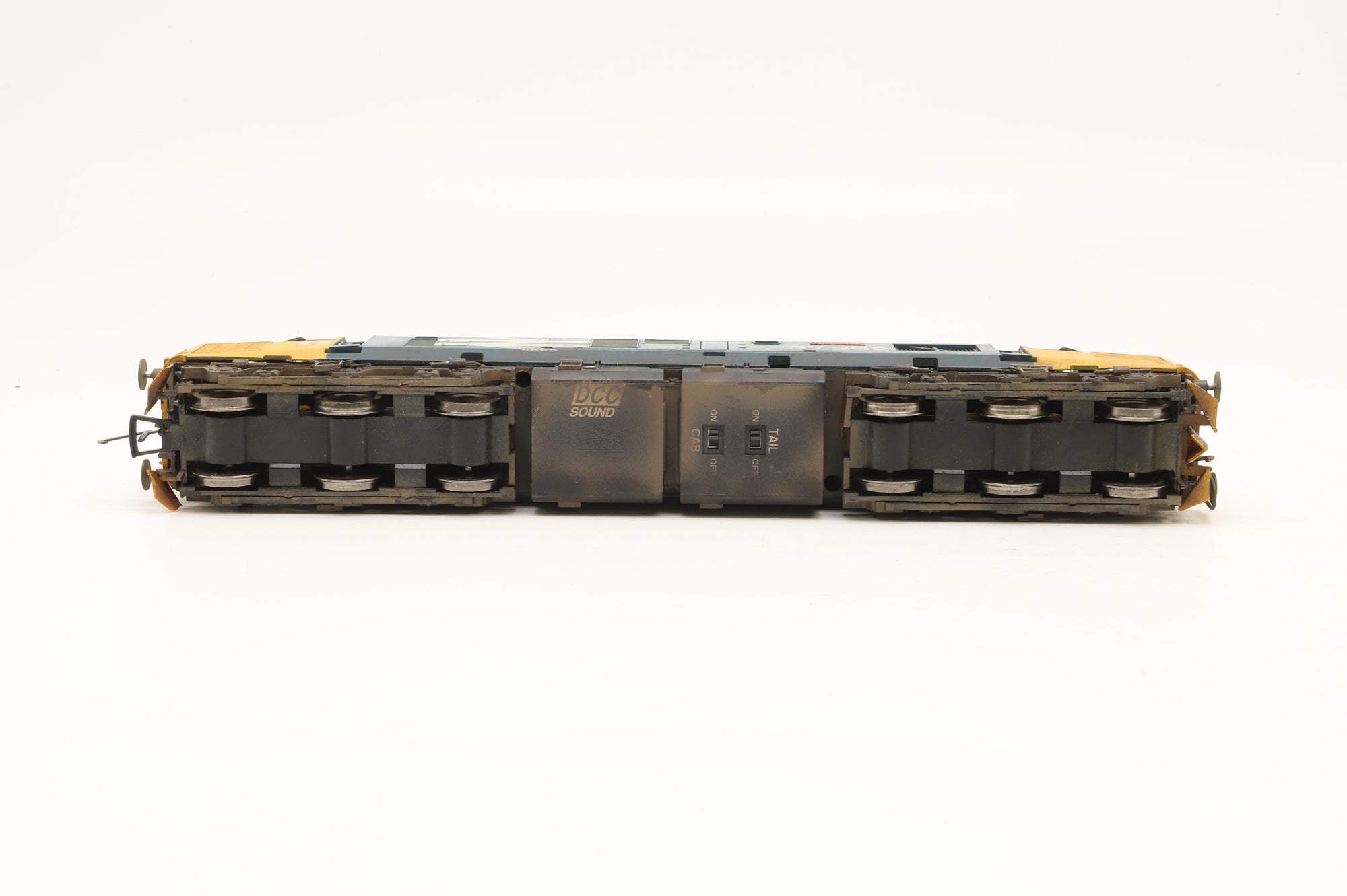 WORKSHOP Bachmann OO Class 37 37262 'Dounreay' in BR Large Logo Blue – DCC Sound & Weathered