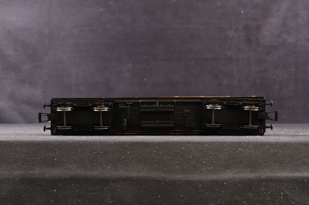 Hornby OO Rake Of 6 LNER Teak Suburban Coaches