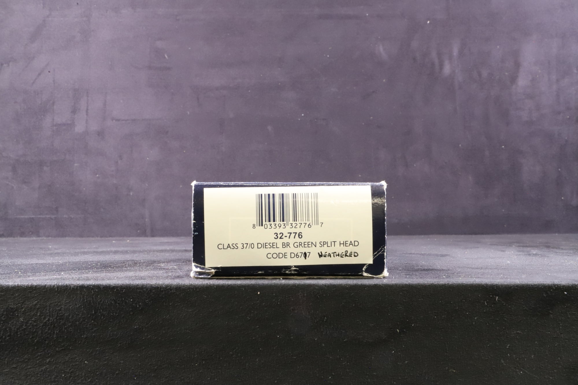 Bachmann OO 32-776 Class 37/0 Diesel 'D6717' BR Green Split Head Code Weathered