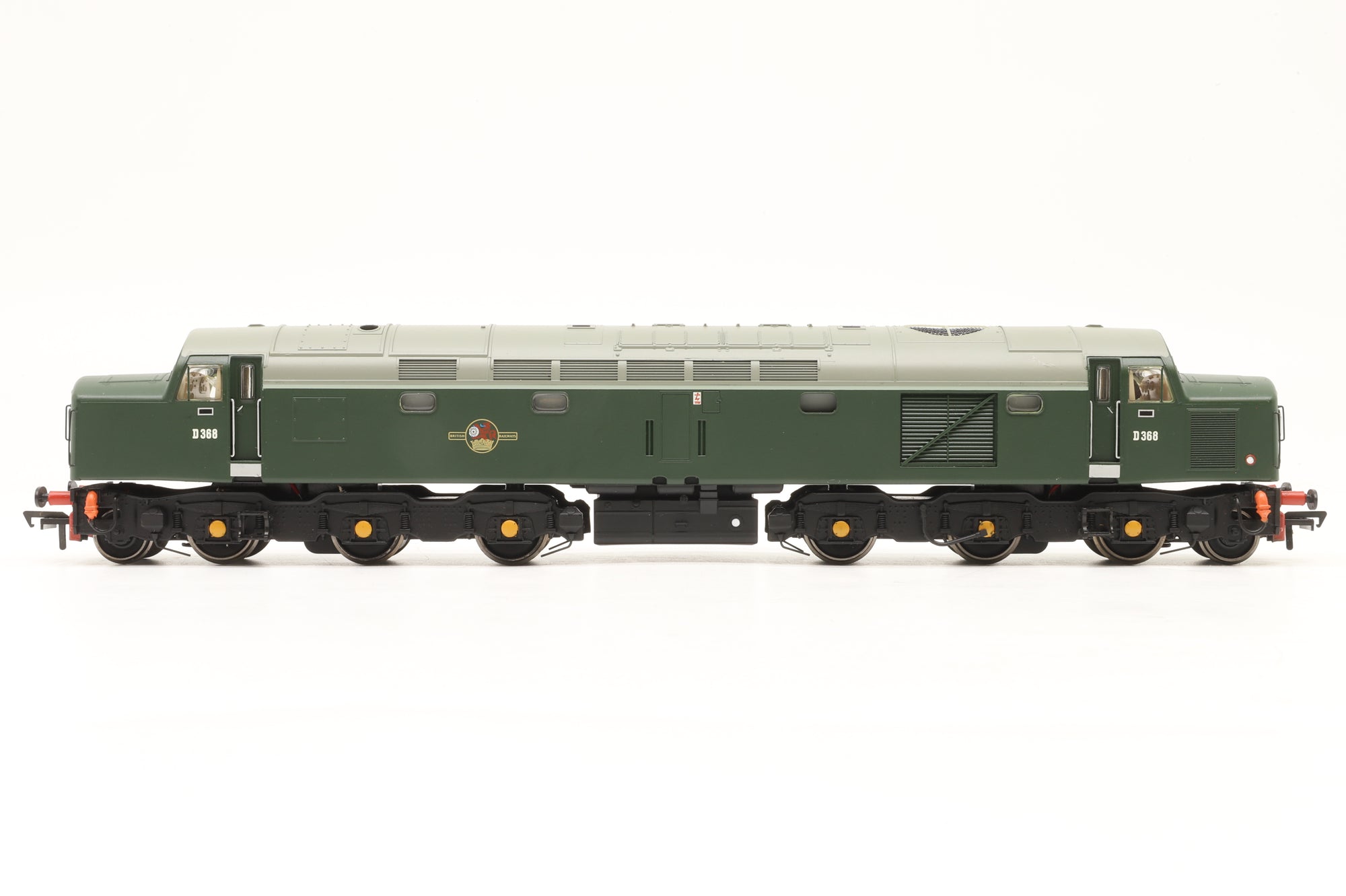 Bachmann OO 32-475 Class 40 D368 in BR Green w/ SYPs