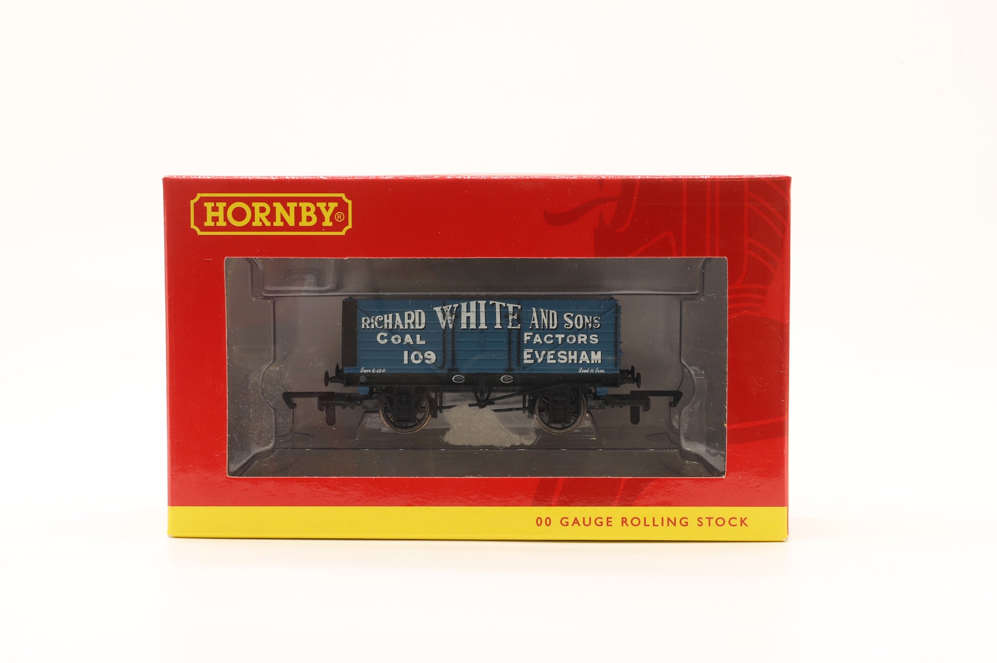 Hornby OO Rake Of 5 Assorted 7 & 5 Plank  Wagons Inc. R66757 x2, R6947, R6661 & R6666