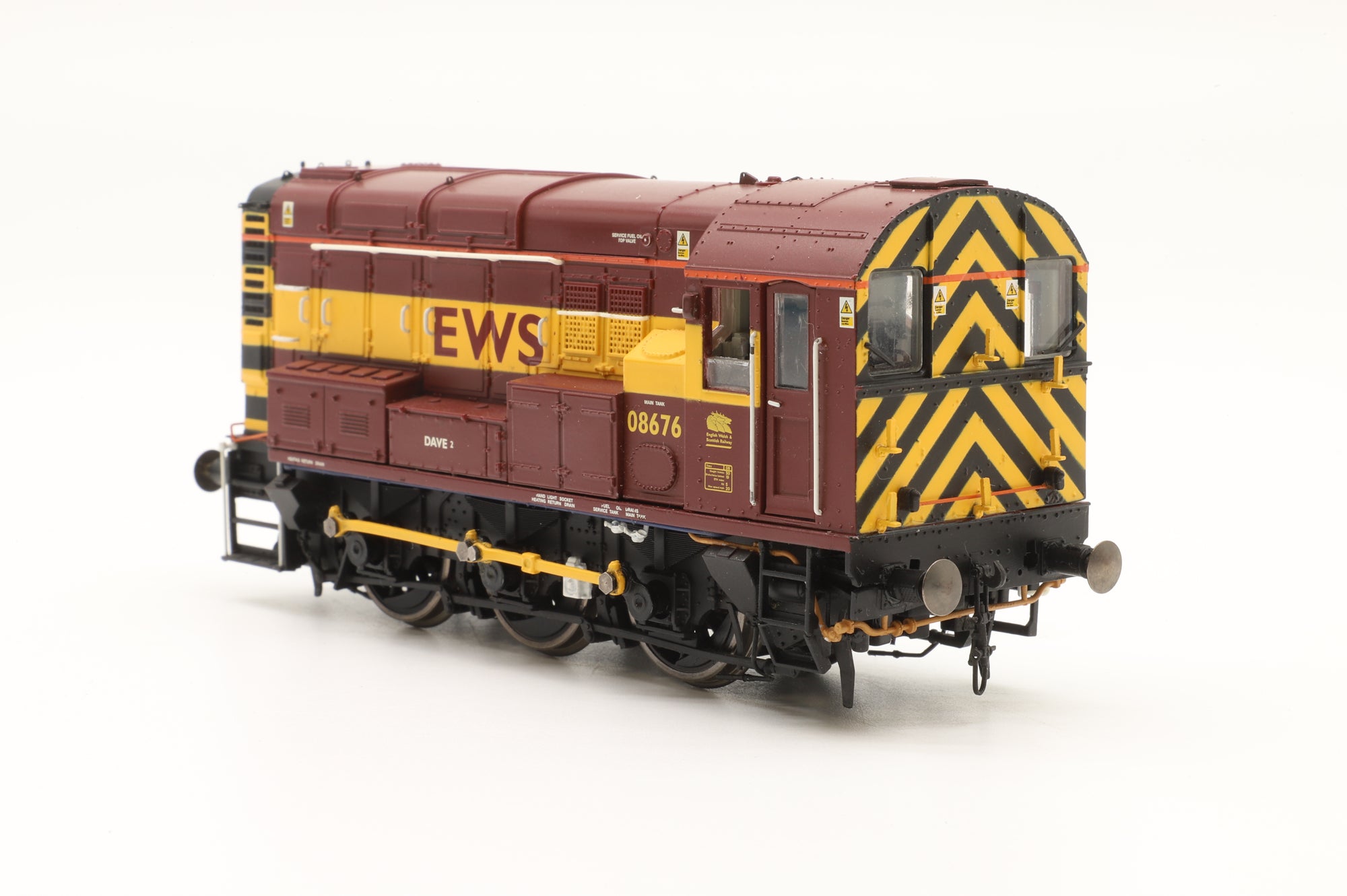 Hornby OO Class 08 '08676' EWS DCC Sound