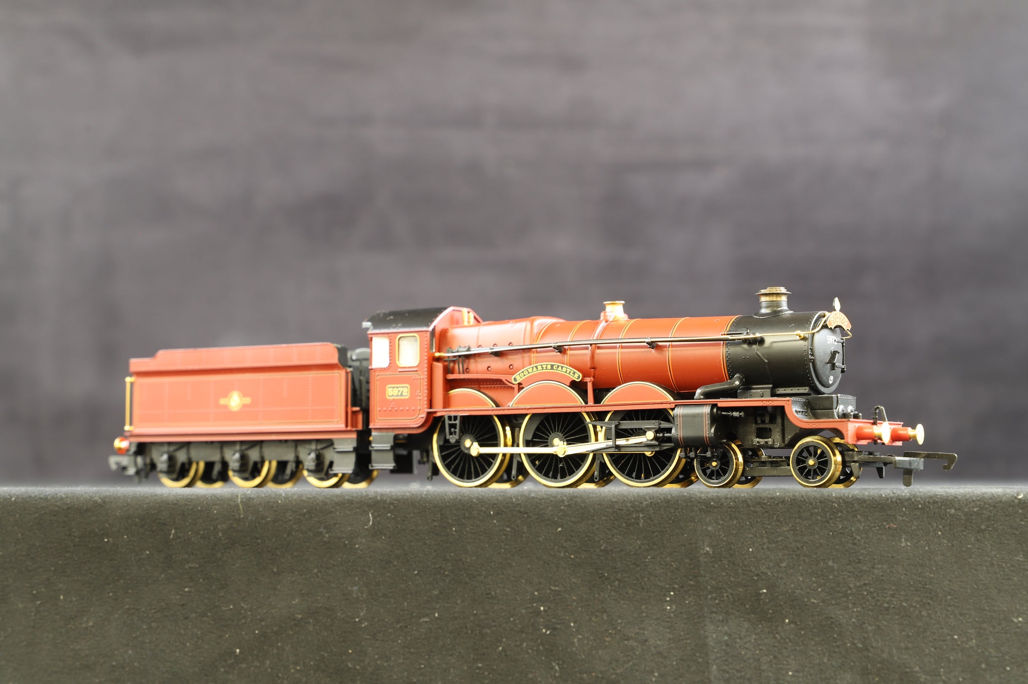 hornby hogwarts express train