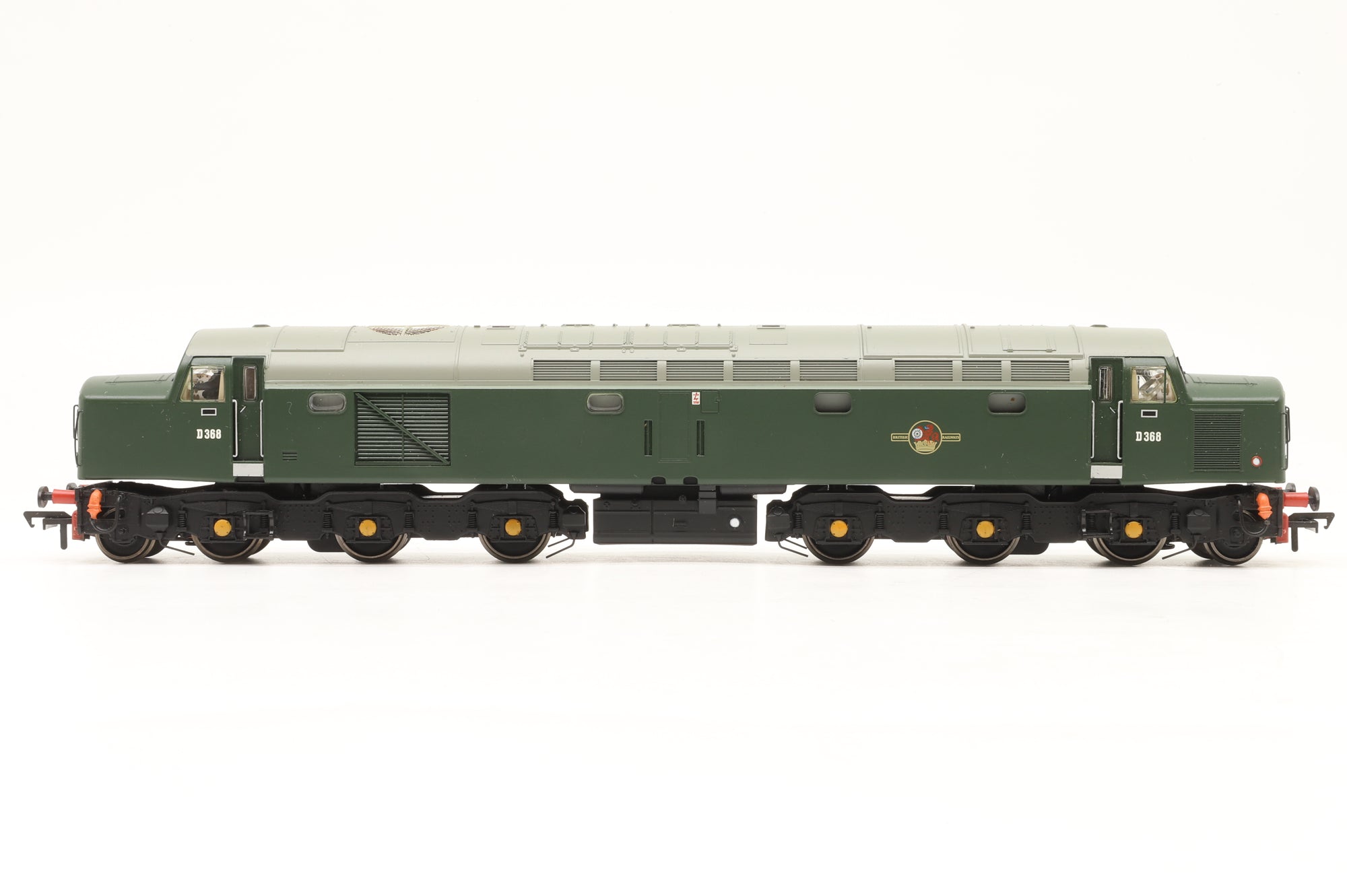 Bachmann OO 32-475 Class 40 D368 in BR Green w/ SYPs