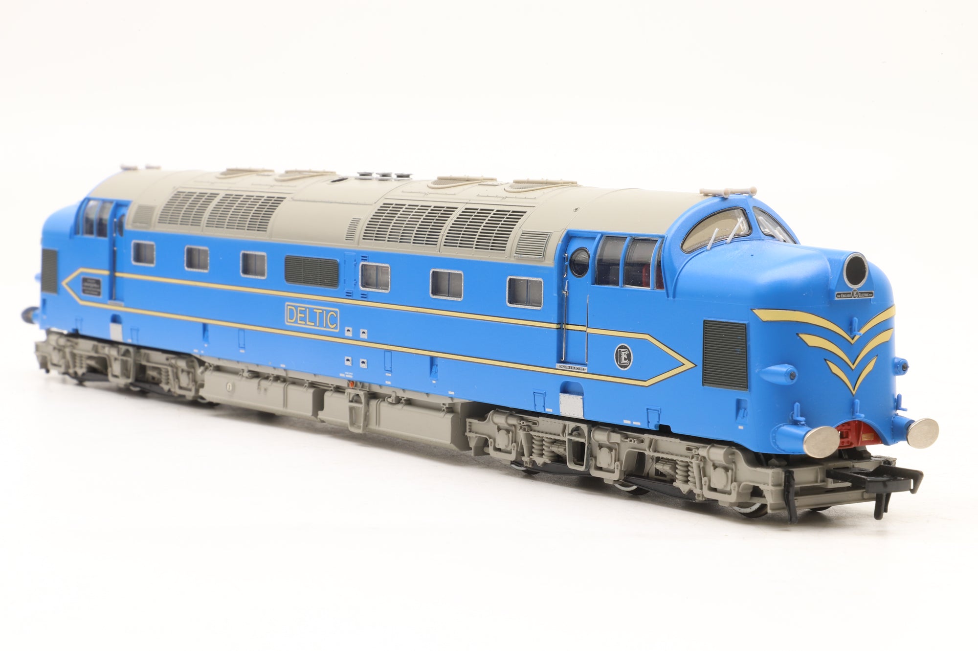 Bachmann OO 32-520 'Deltic' NRM Exclusive, DCC Fitted