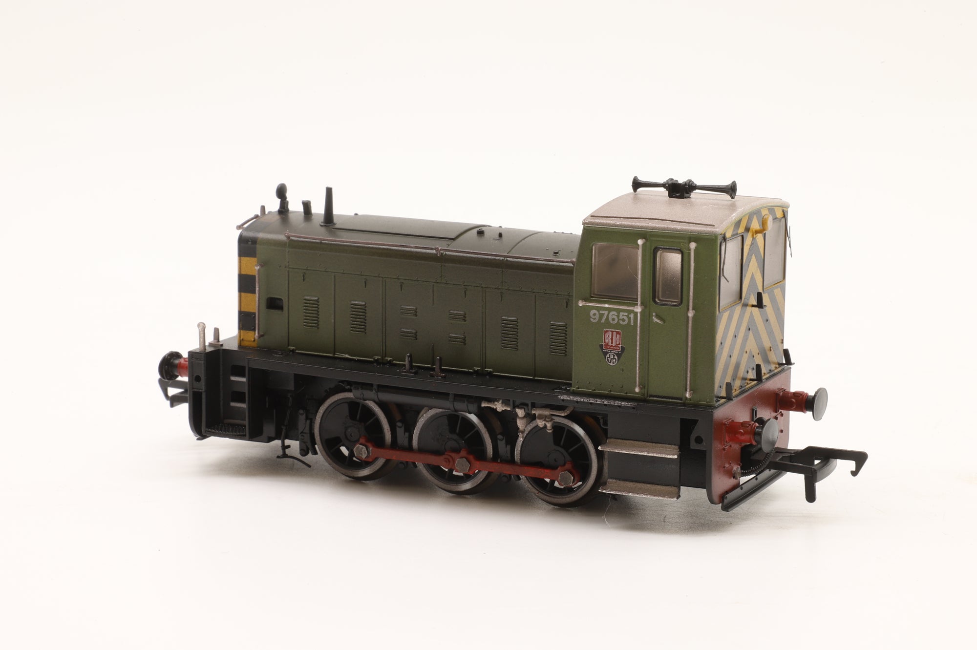 KMRC OO K2403 Ruston 165DE No.97651 in BR Light Drab Green - Weathered