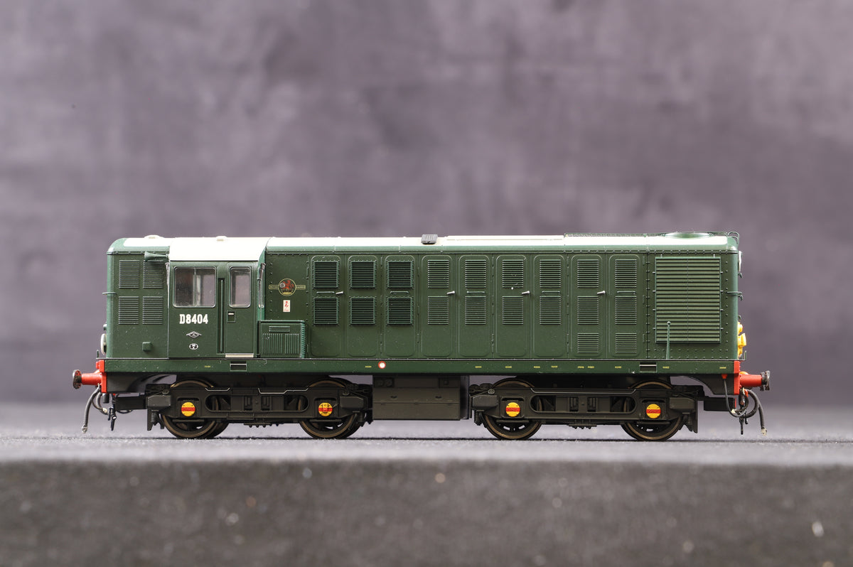 Heljan OO 16021 Class 16 &#39;D8404&#39; BR Green With SF Style &amp; Yellow Panel Ltd Ed