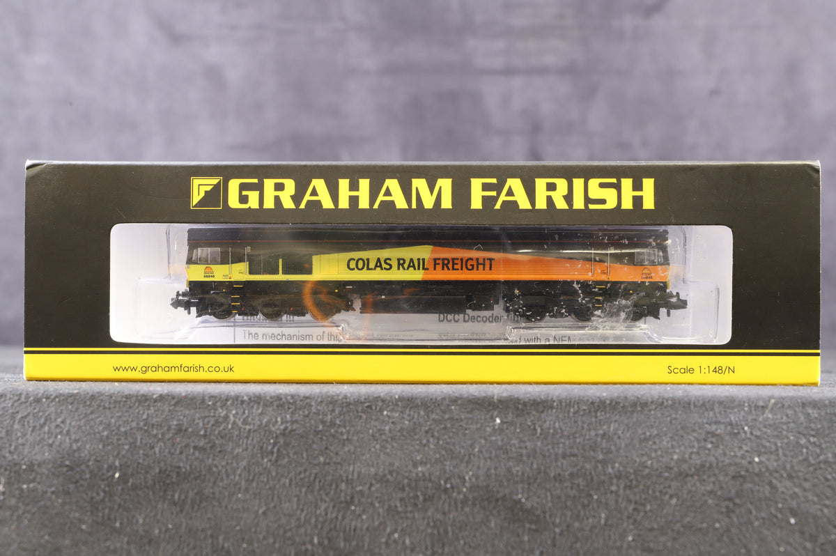 Graham Farish N 371-387 Class 66 &#39;66846&#39; Colas, DCC Fitted