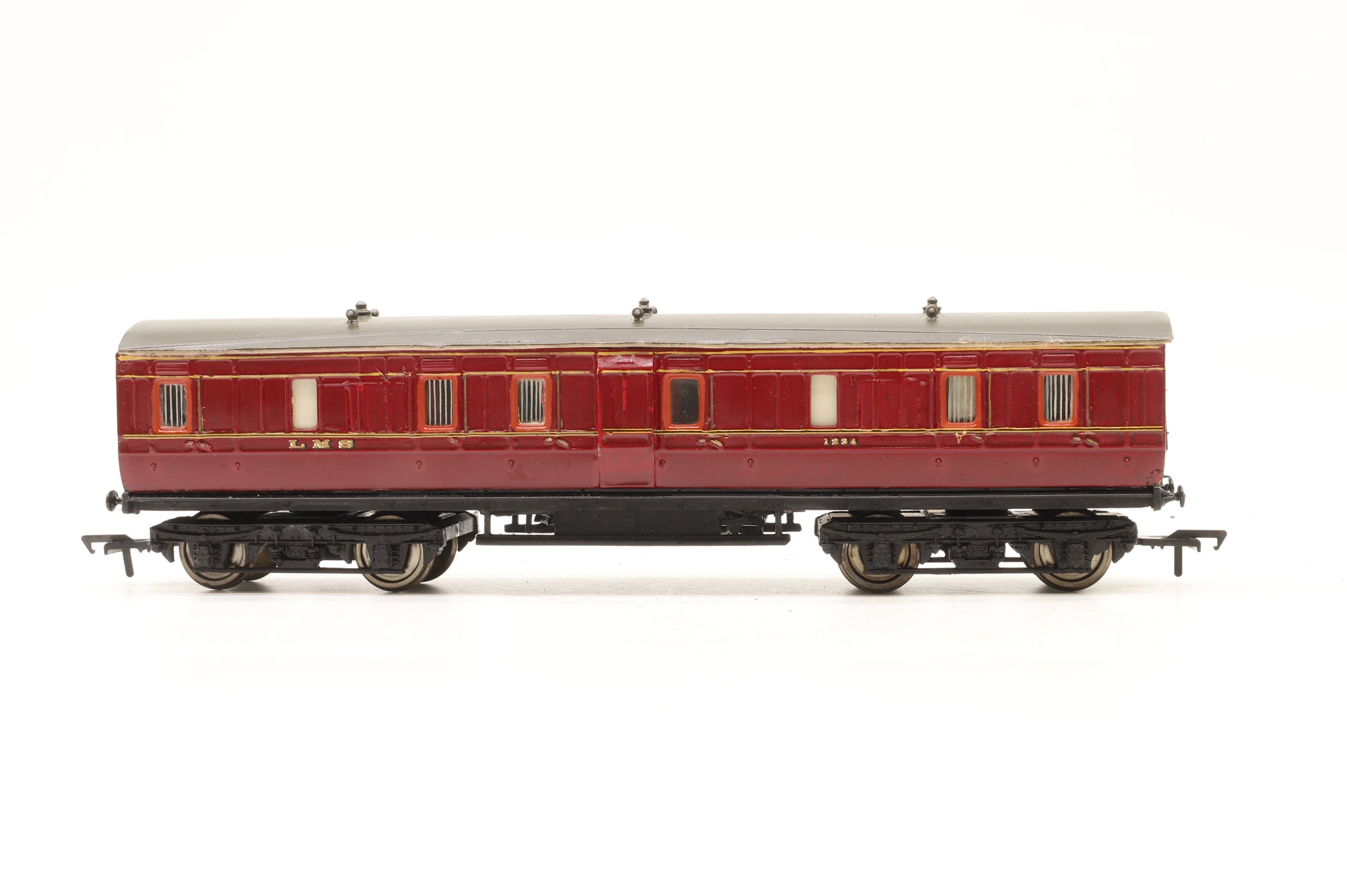 Ratio OO LMS Highland Coaches Plastic Kits LMS/ Royal Mail Crimson