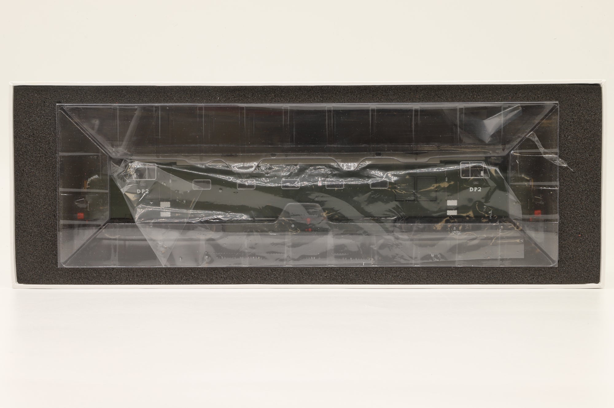 Heljan OO 4010 English Electric DP2 Prototype BR Green Ltd Ed 313/ 2000
