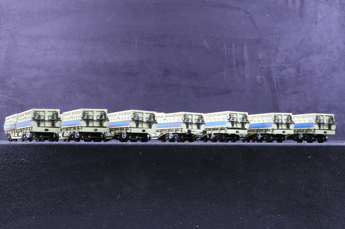 Dapol OO Rake of 7 MRA Wagons in Railtrack Livery